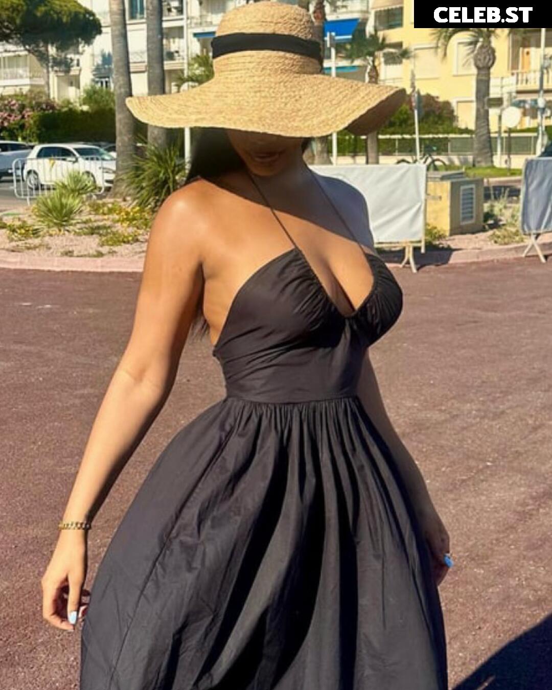 Taylor Rooks Image 2078108
