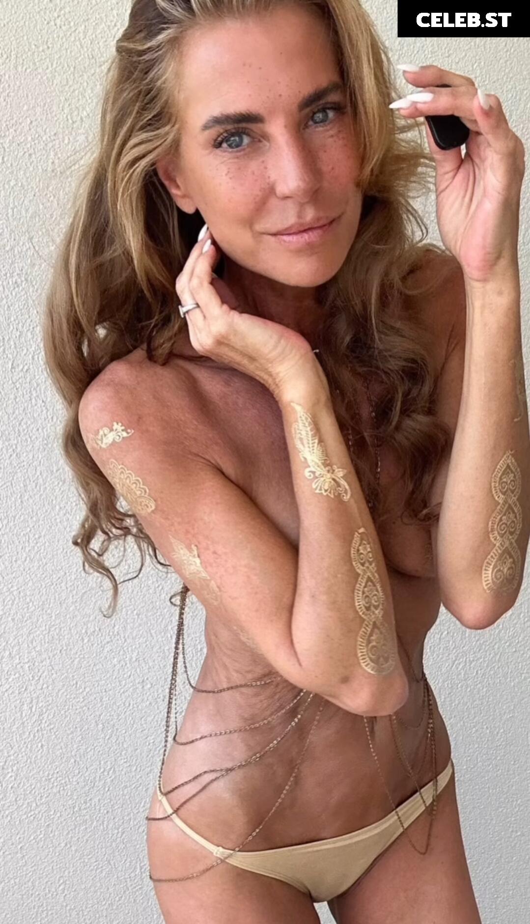 Giulia Siegel Image 2078997