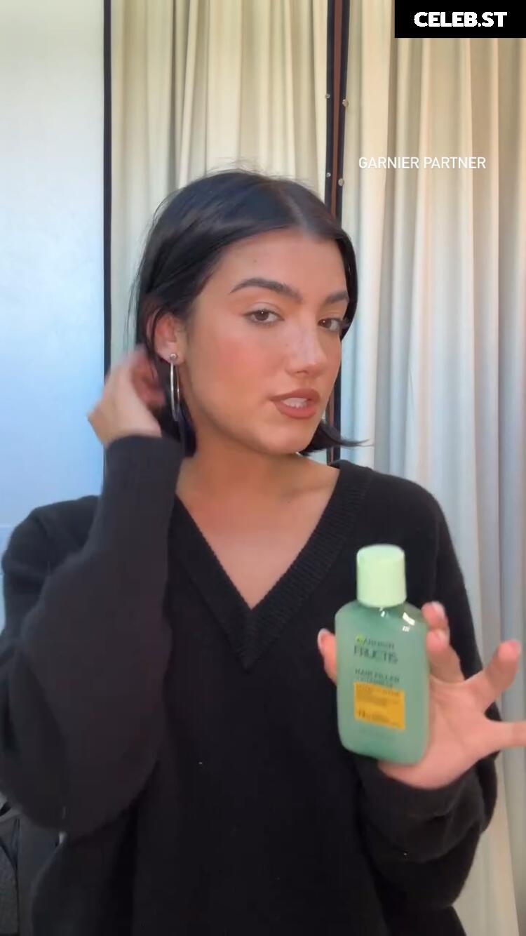 Charli D'Amelio / Charli Damelio Image 20658547