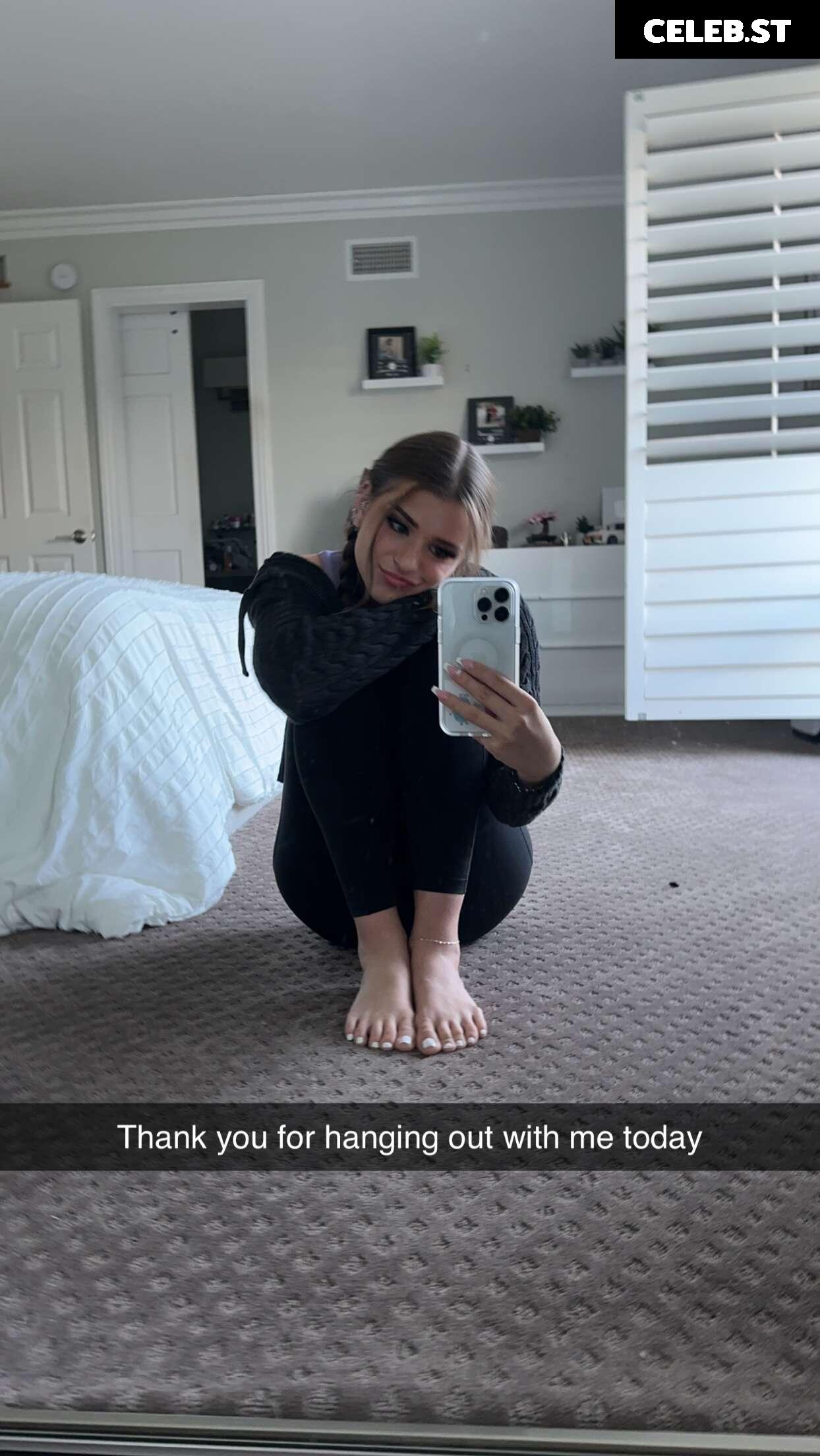 Brooke Monk Image 20655870