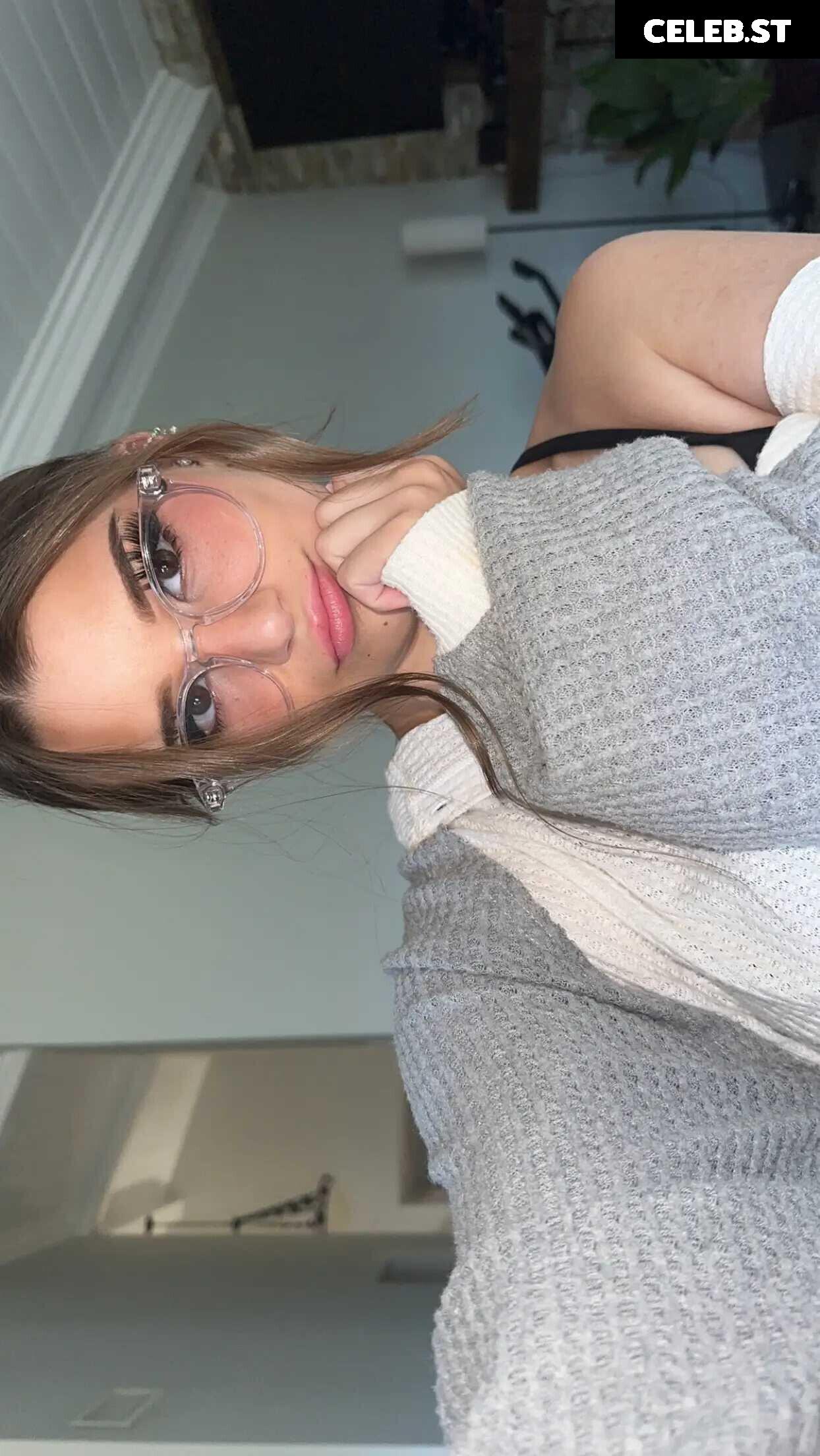 Brooke Monk Image 20655000