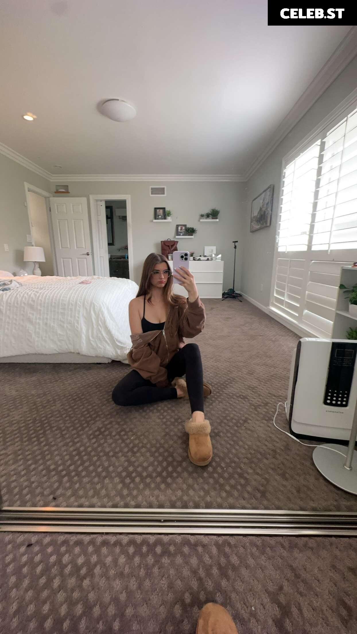 Brooke Monk Image 20652345