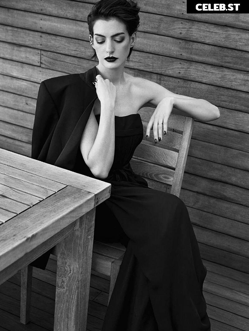 Anne Hathaway Image 2065983
