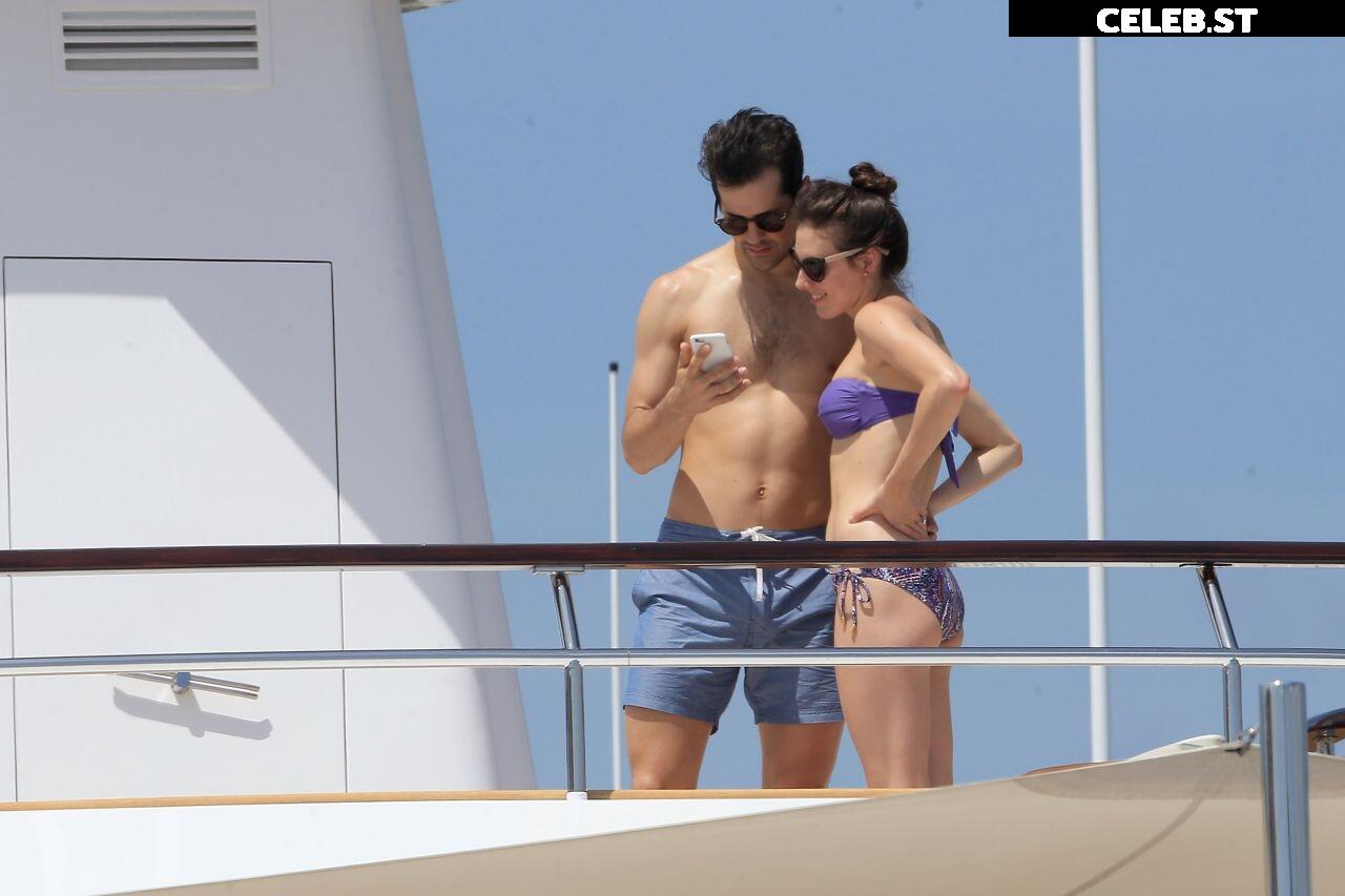 Anne Hathaway Image 2066795
