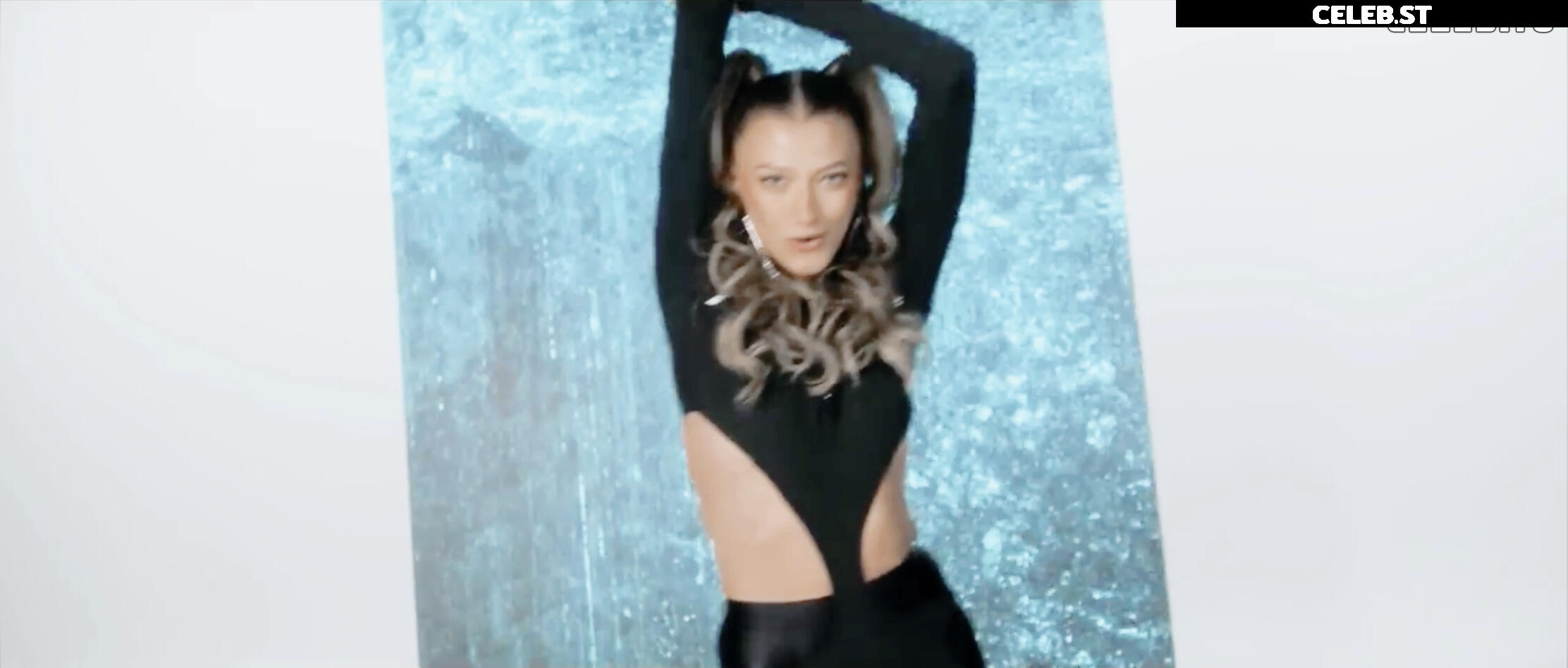 Leony Burger Image 2066365