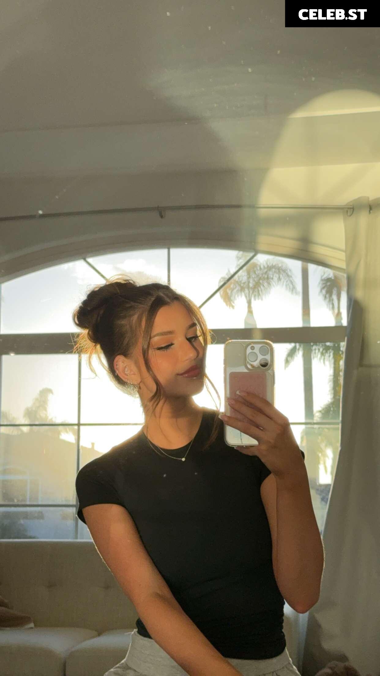 Brooke Monk Image 20669080