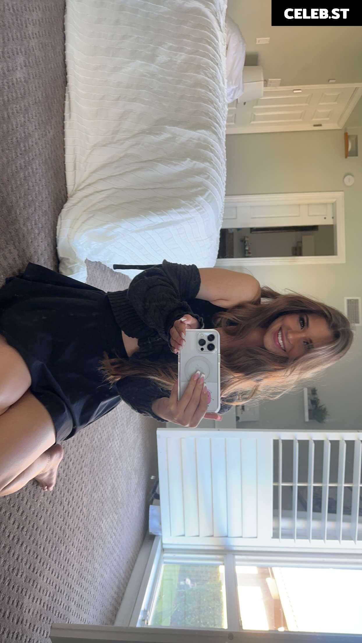 Brooke Monk Image 20669204