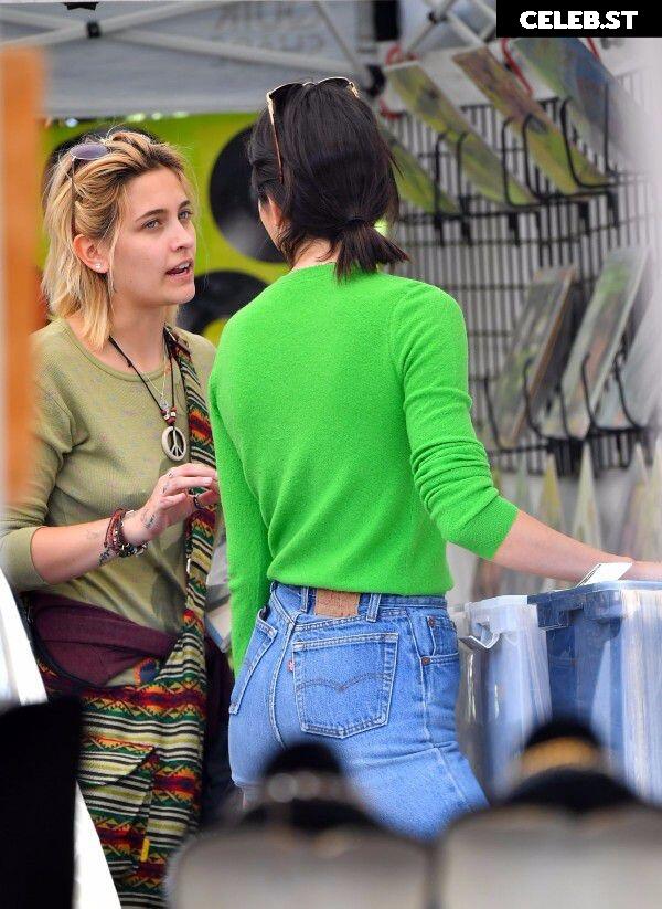 Paris Jackson Image 2067577