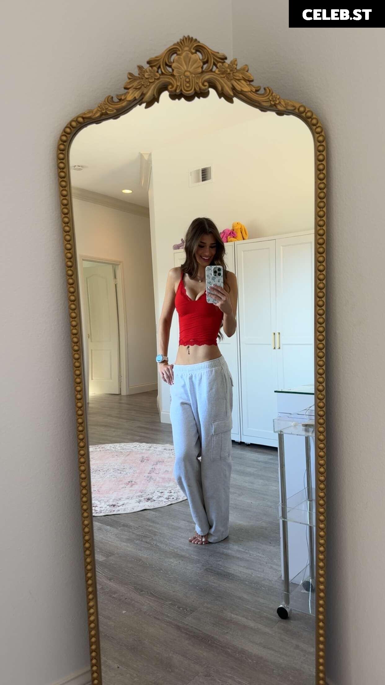 Brooke Monk Image 20673911