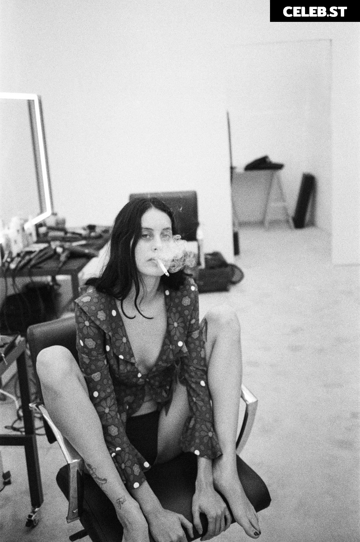 Milena Smit Image 2067381