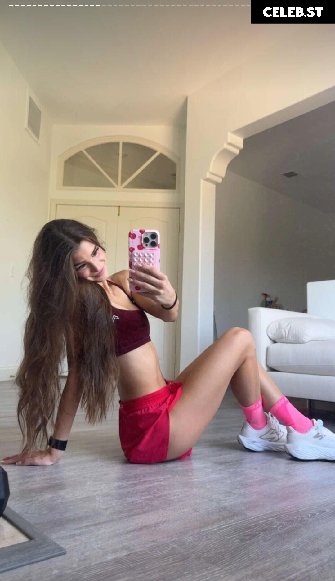 Brooke Monk Image 20672906