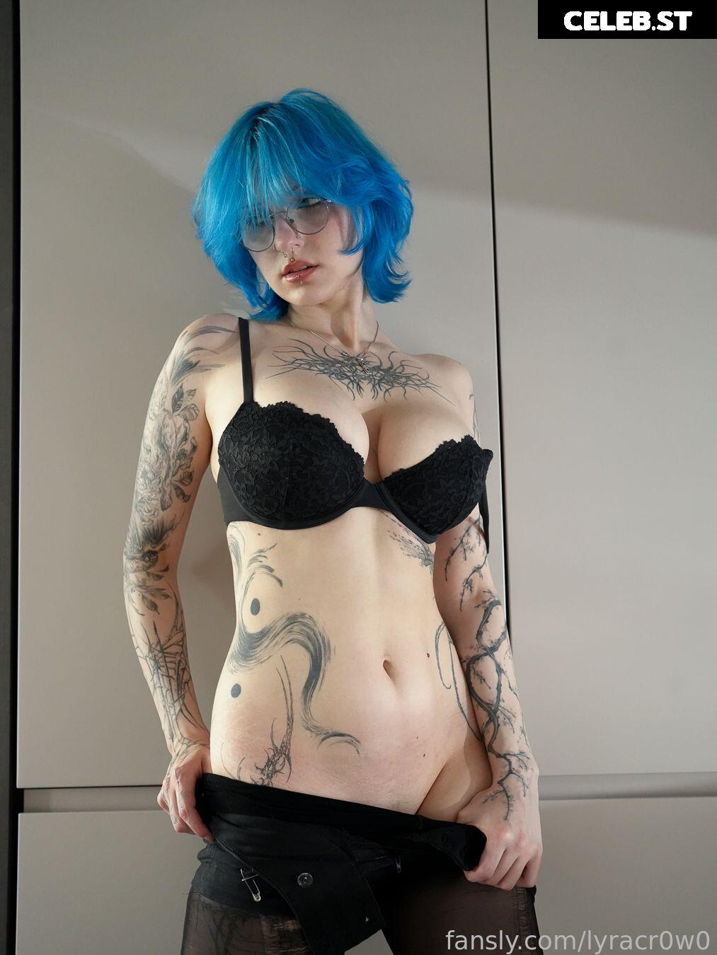 Lyra Crow | lyracr0w0 Image 20648042