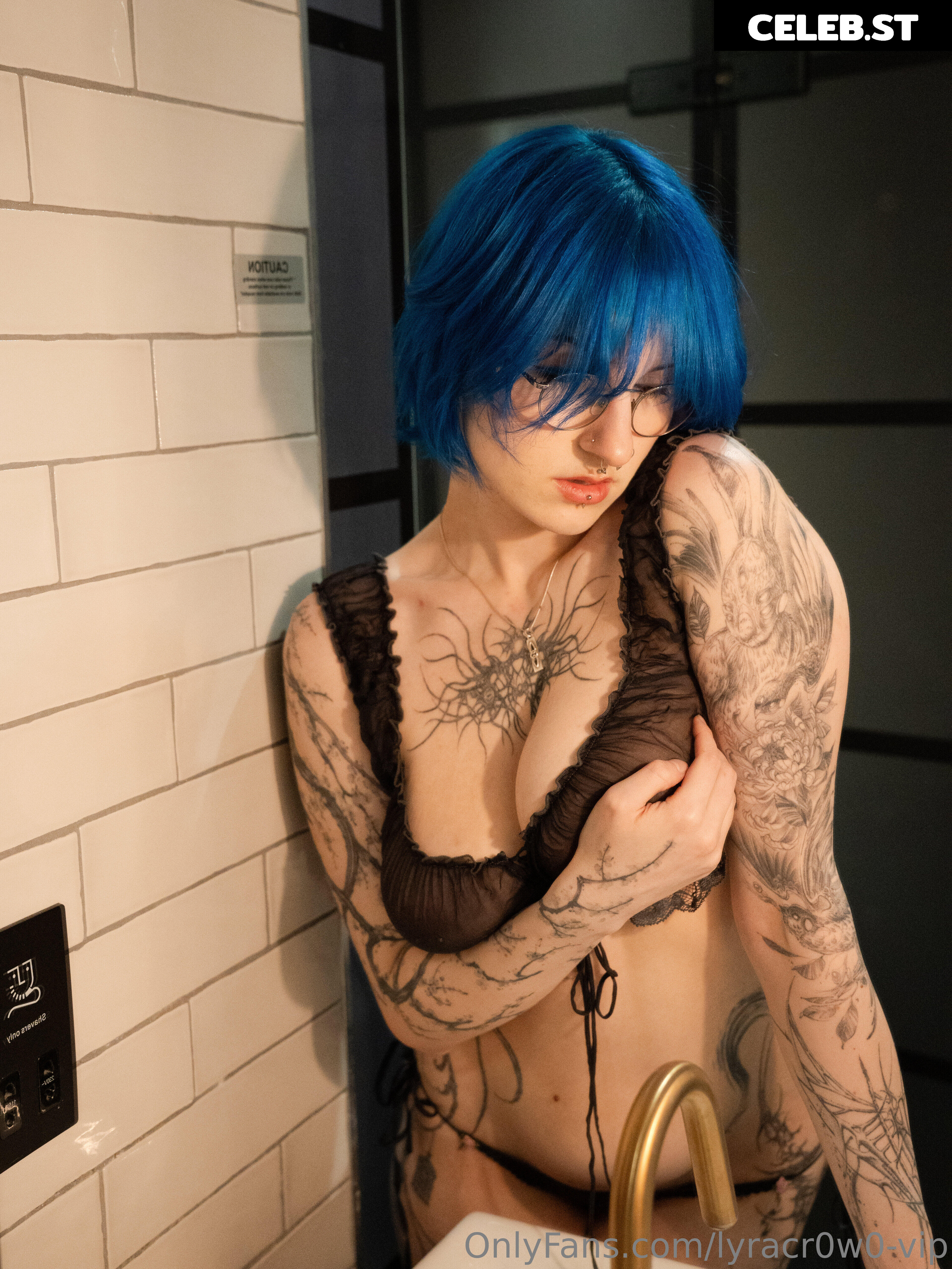 Lyra Crow | lyracr0w0 Image 20648297
