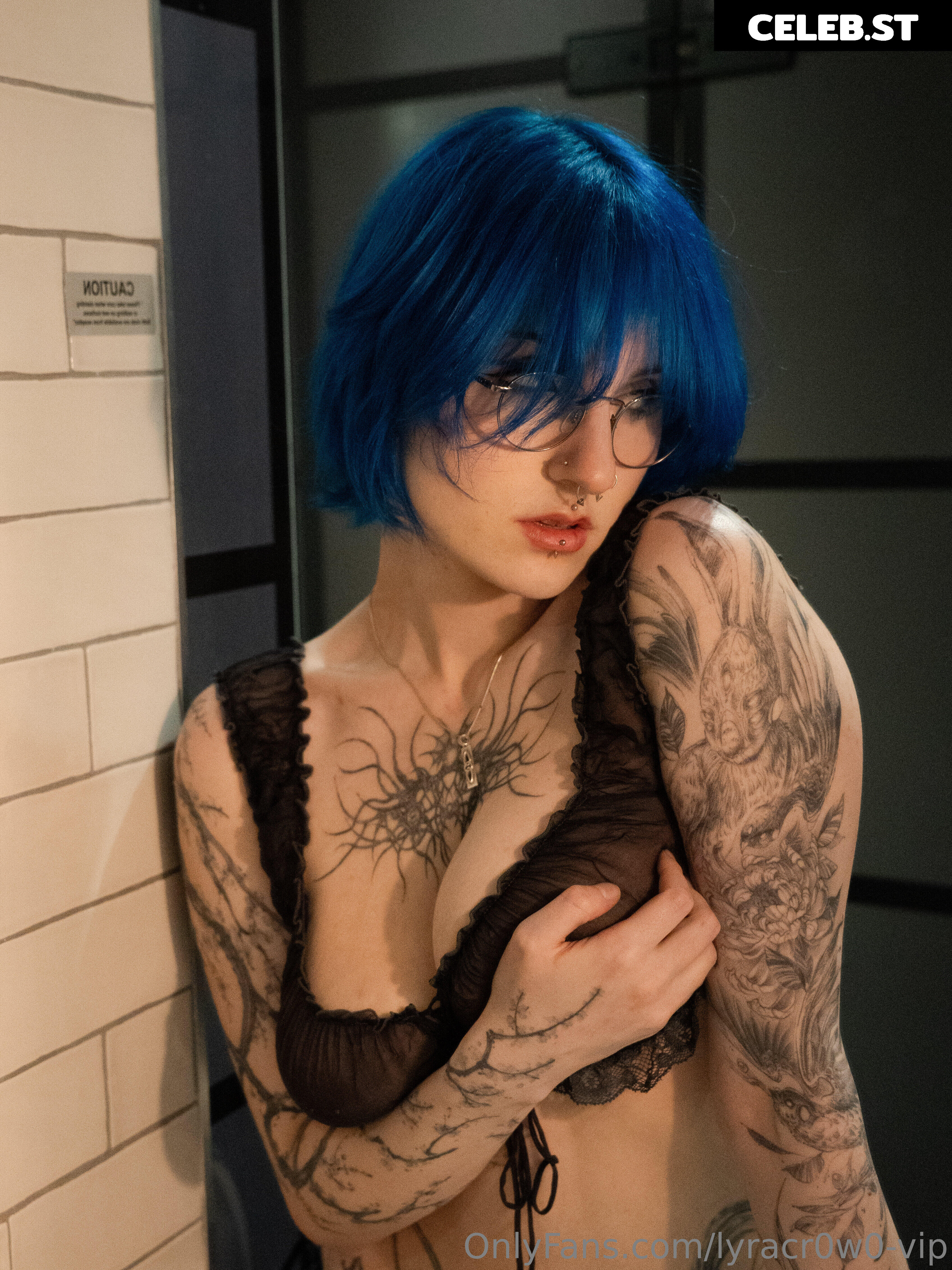 Lyra Crow | lyracr0w0 Image 20648296