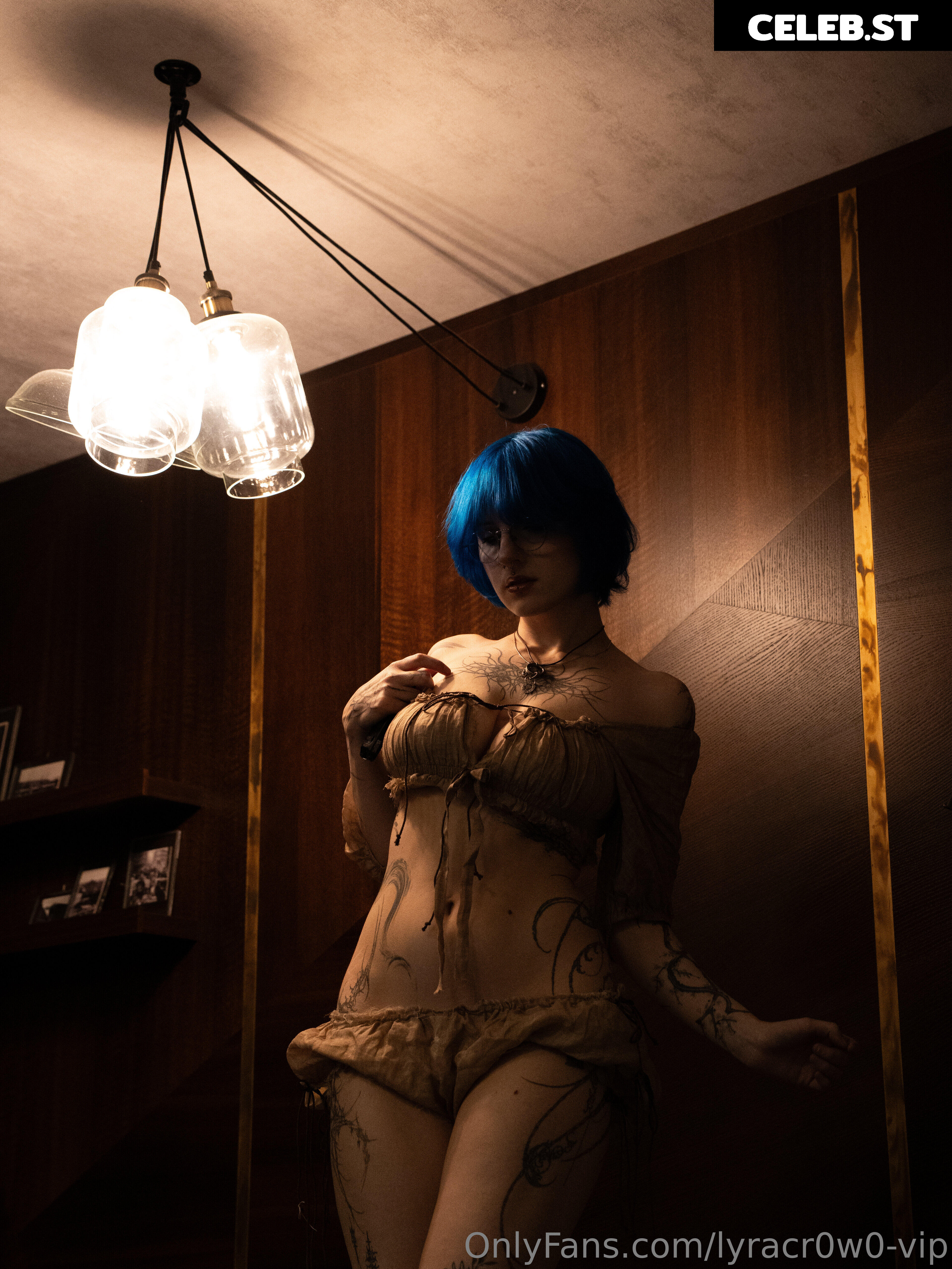 Lyra Crow | lyracr0w0 Image 20648264