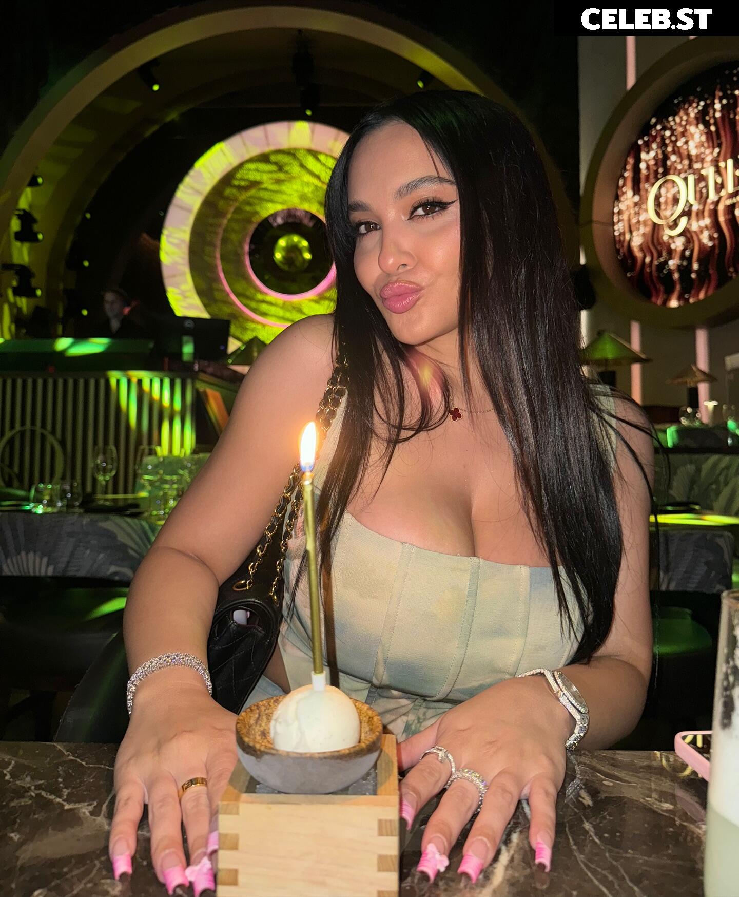 Stella Hudgens (Vanessa's Sister) Image 20645657