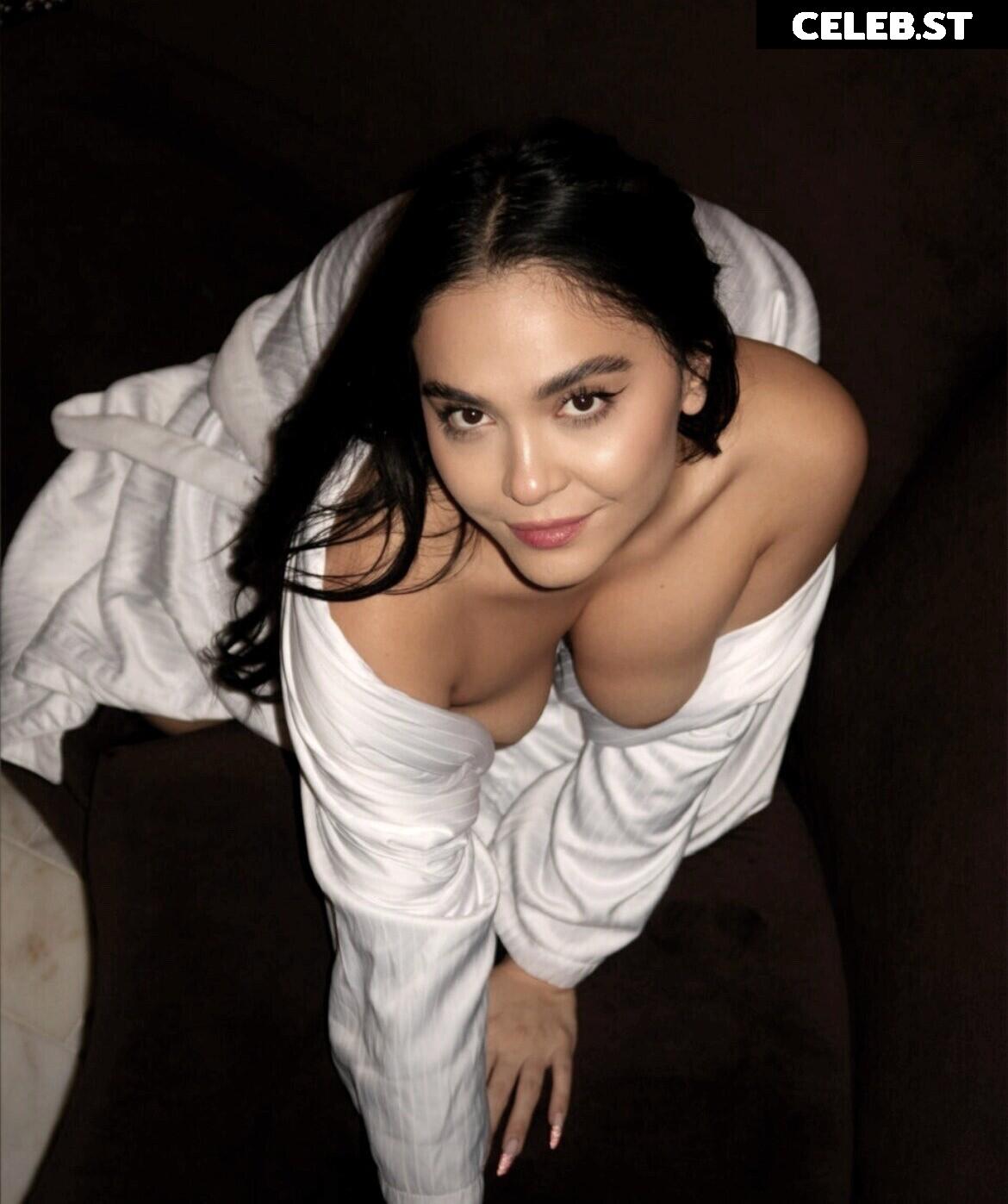 Stella Hudgens (Vanessa's Sister) Image 20645134