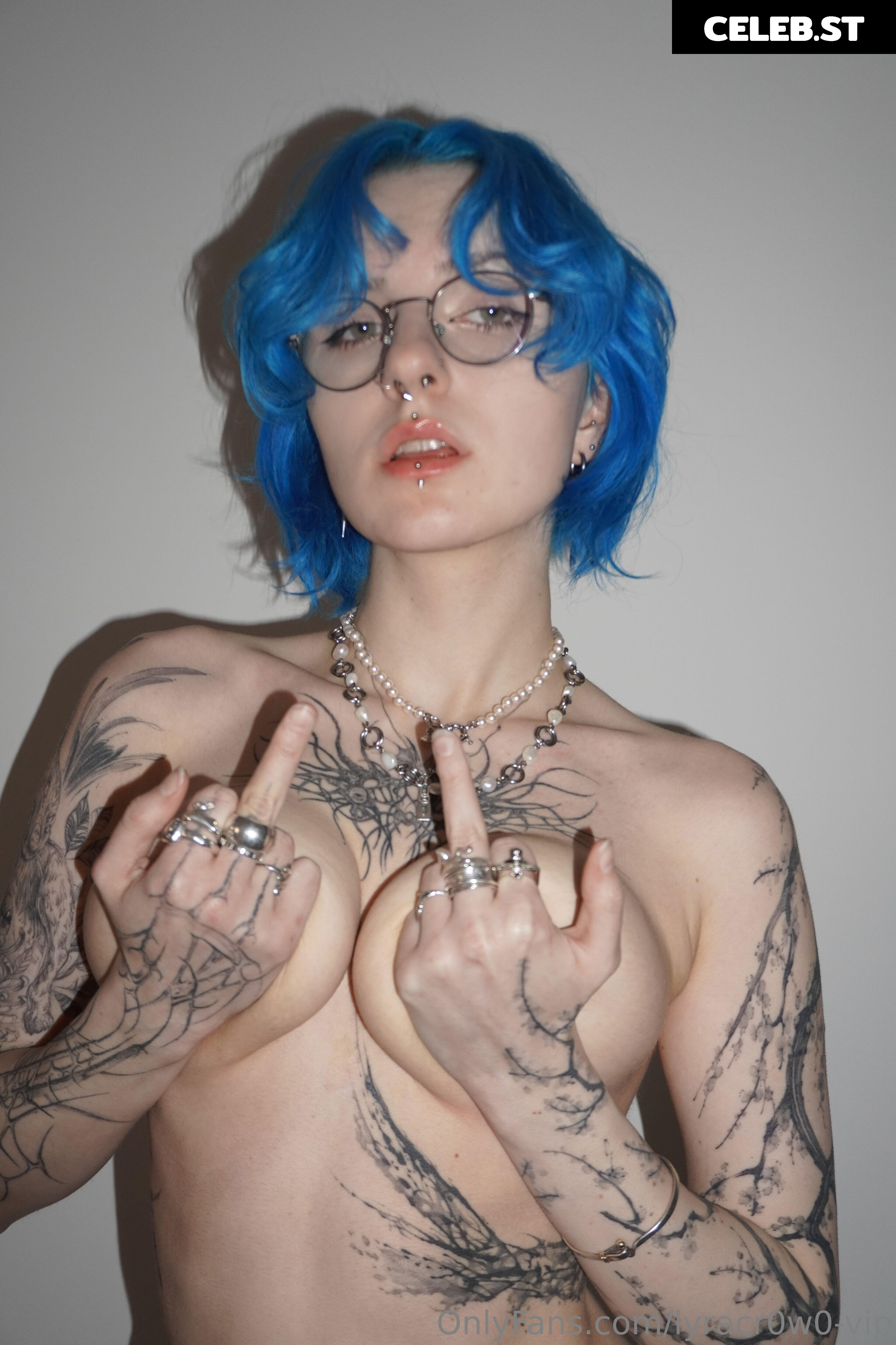 Lyra Crow | lyracr0w0 Image 20647420