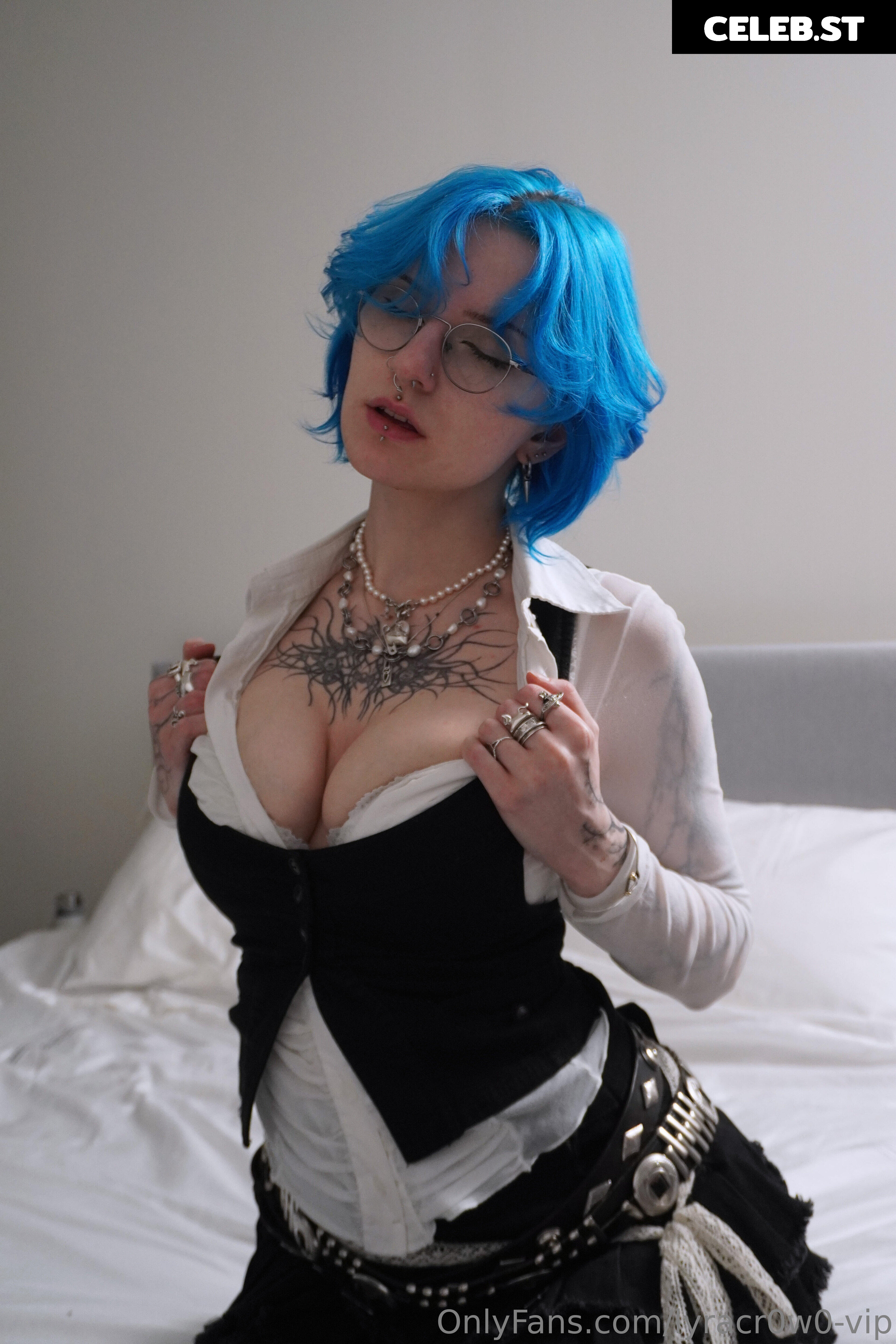 Lyra Crow | lyracr0w0 Image 20647455