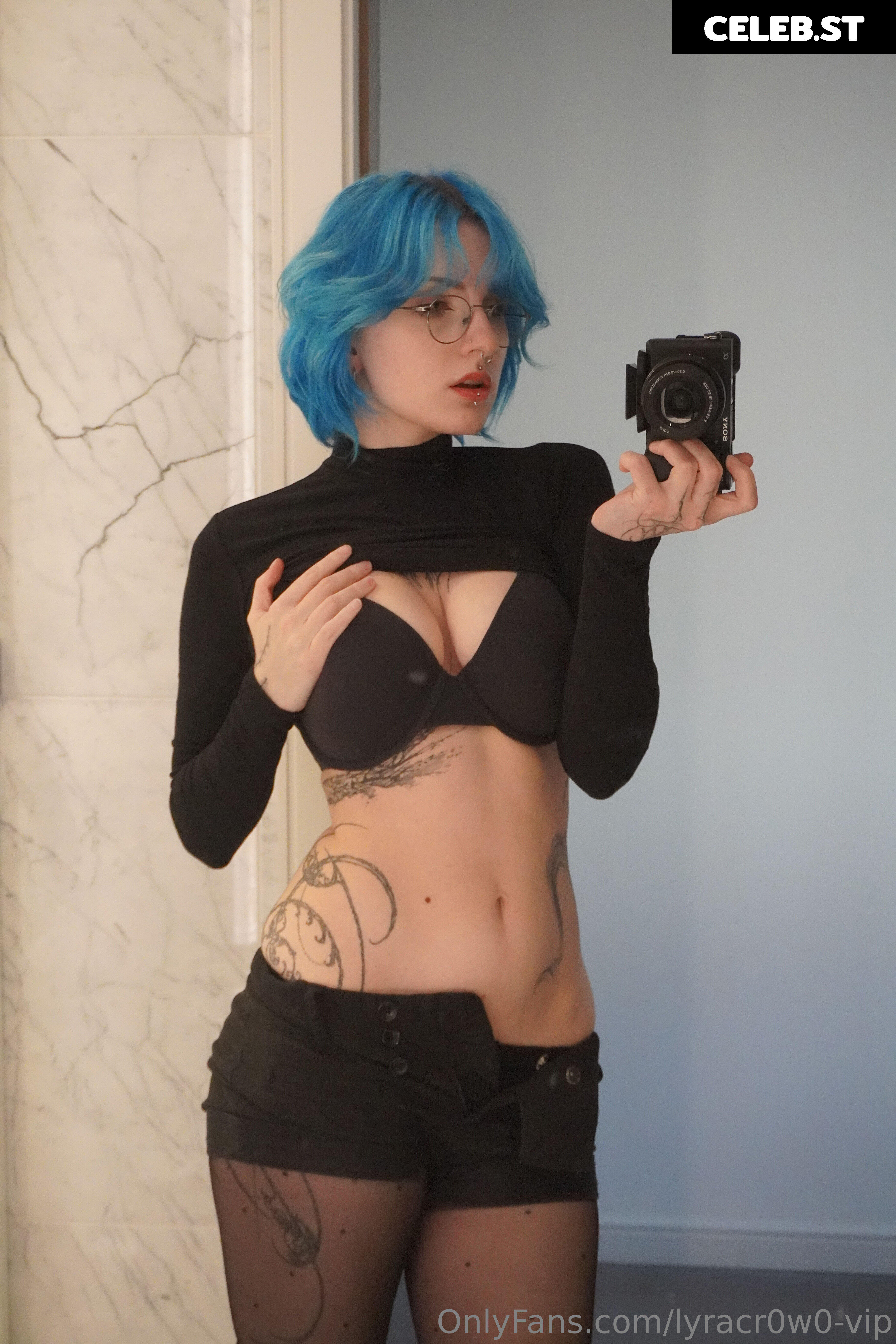 Lyra Crow | lyracr0w0 Image 20647339
