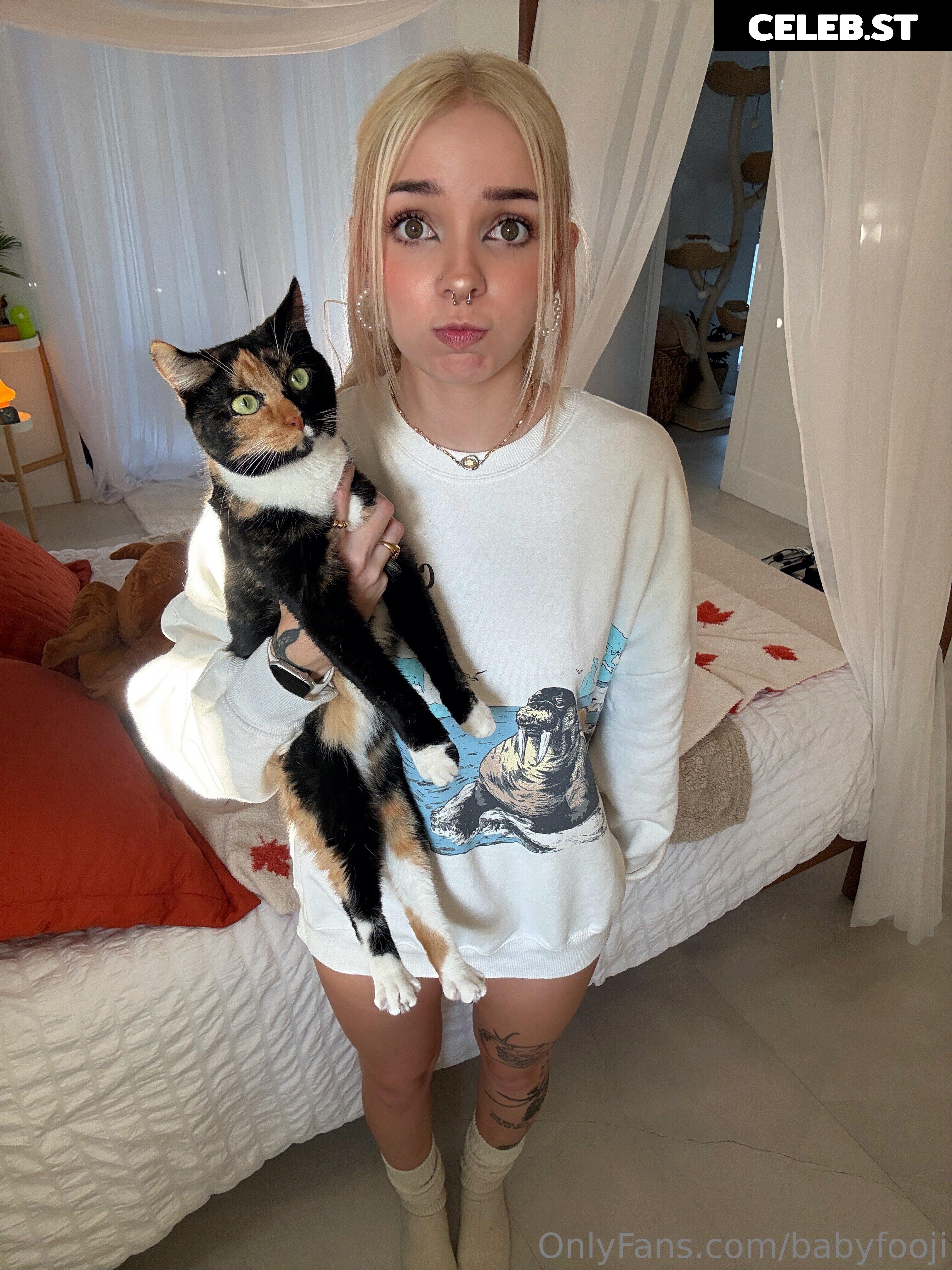 babyfooji / peachtot Image 20642895