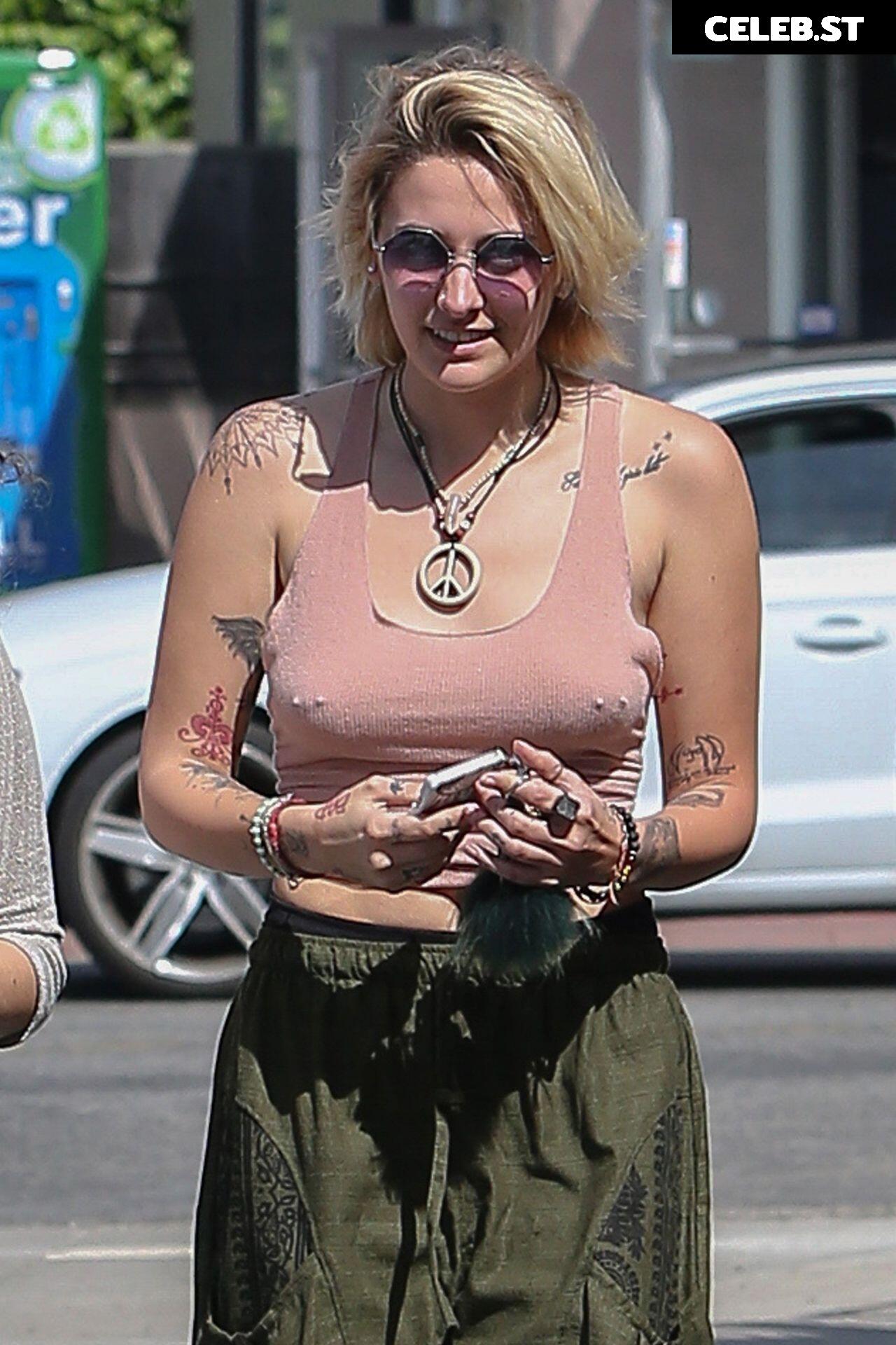 Paris Jackson Image 2064284
