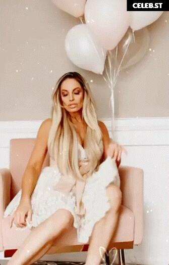 Trish Stratus Image 2061426