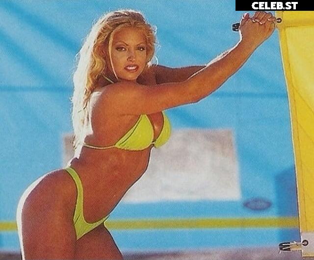 Trish Stratus Image 2061745
