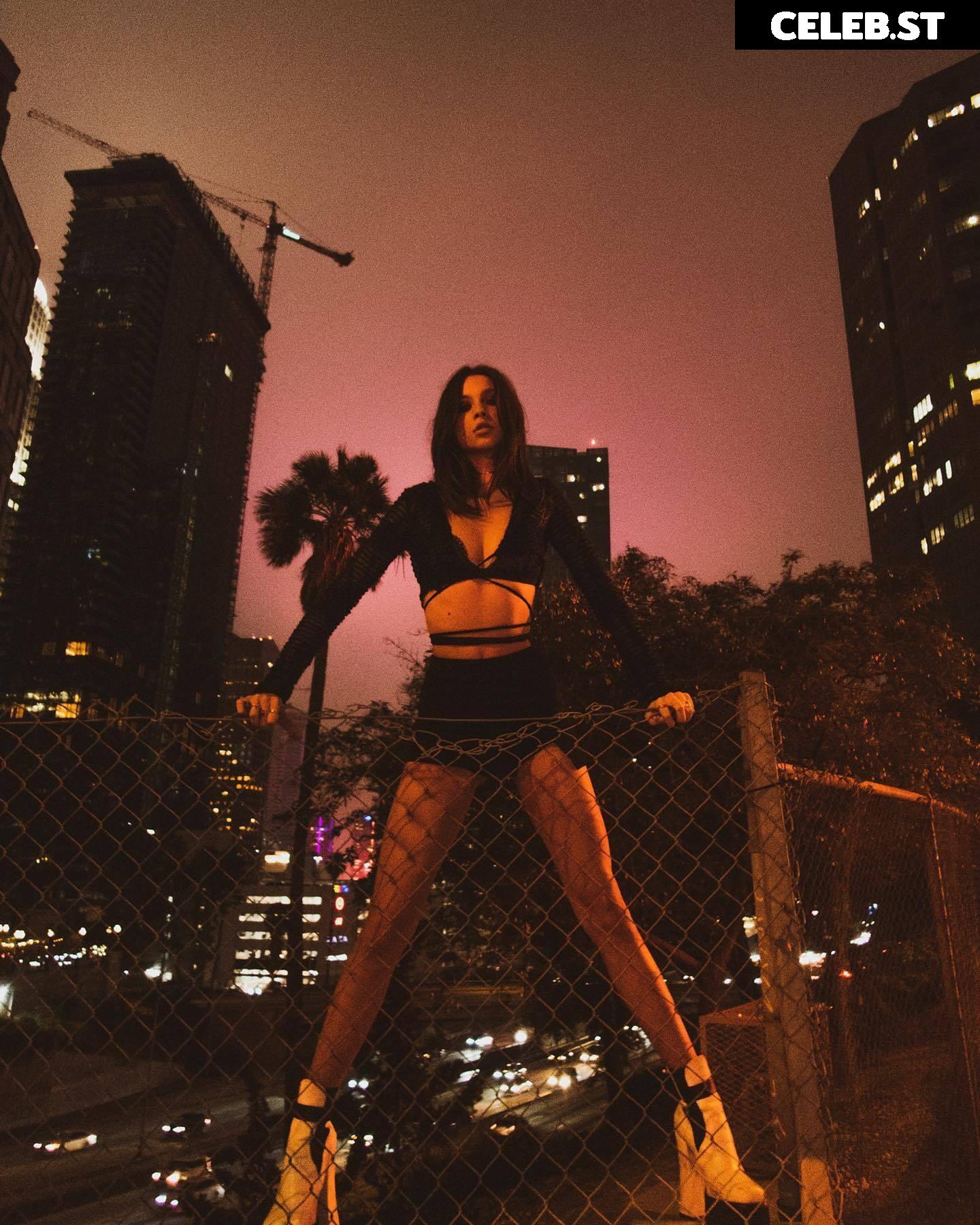 Mishka Silva Image 2061276