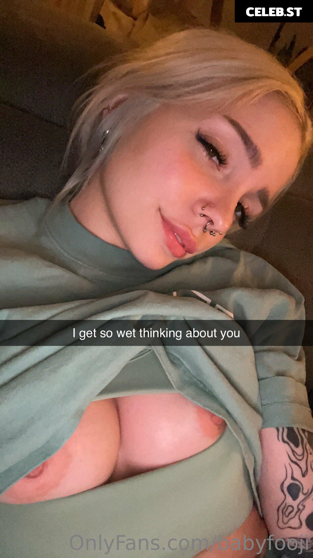 babyfooji / peachtot Image 20628976
