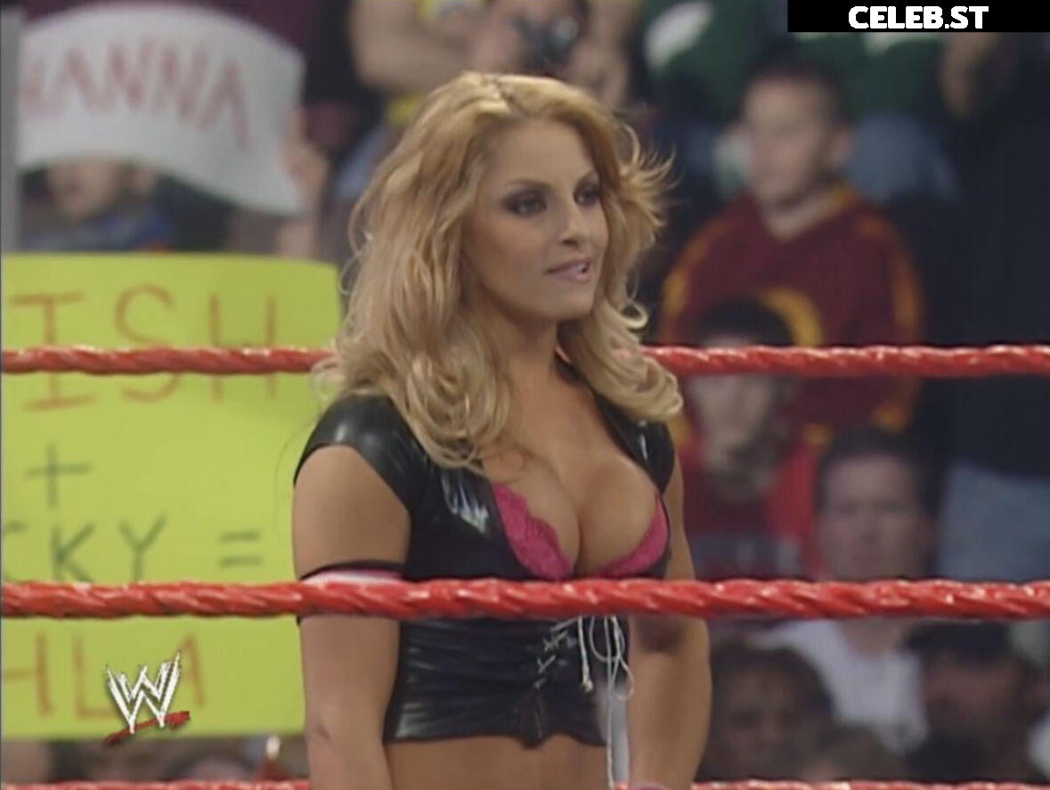 Trish Stratus Image 2062470