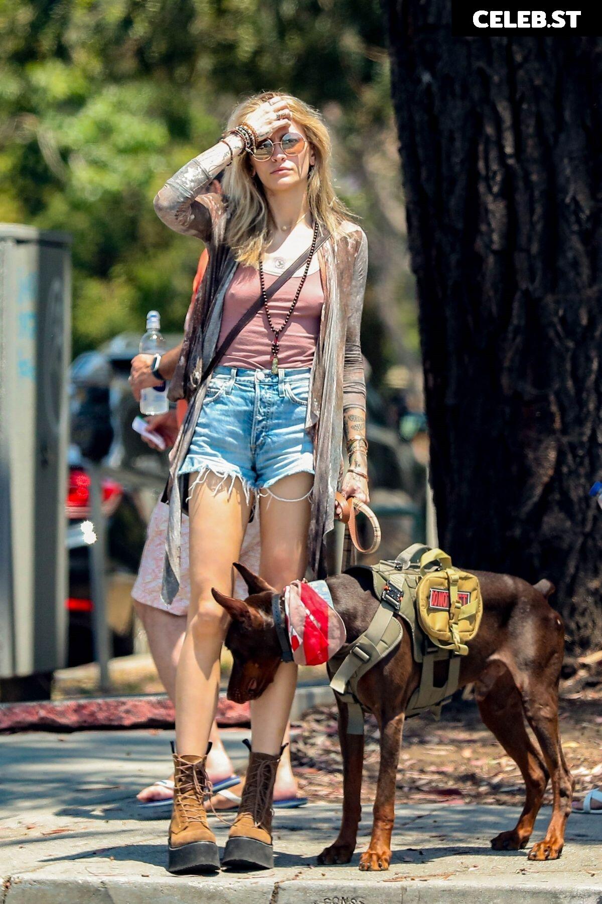 Paris Jackson Image 2062666
