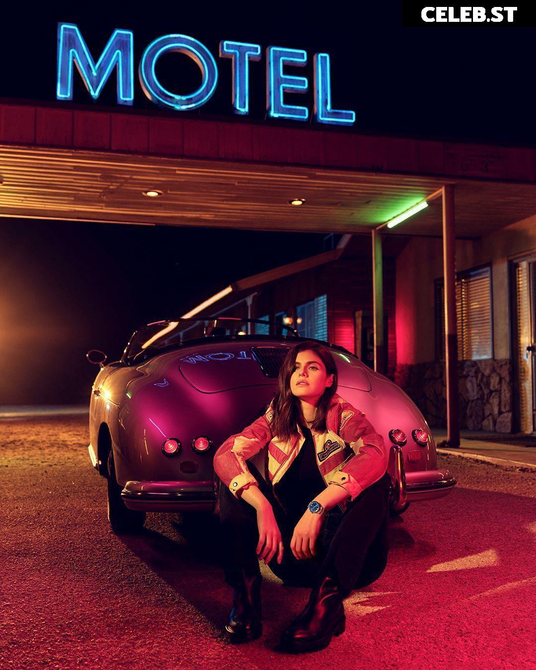 Alexandra Daddario Image 2062114