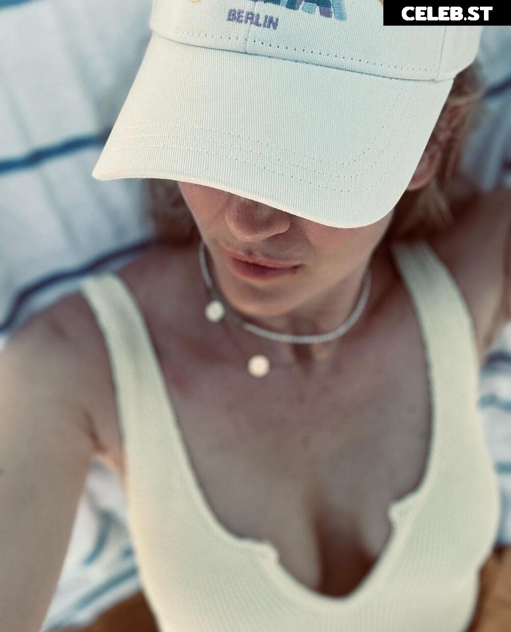 Nina Bott Image 2063746