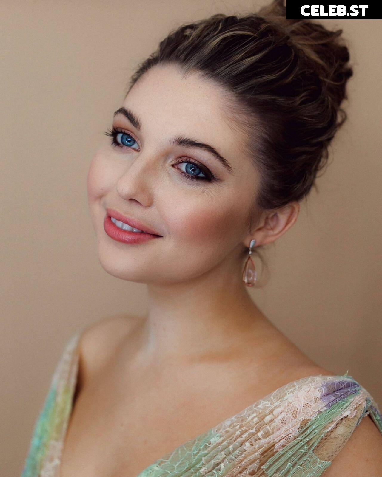 Sammi Hanratty Image 2069319