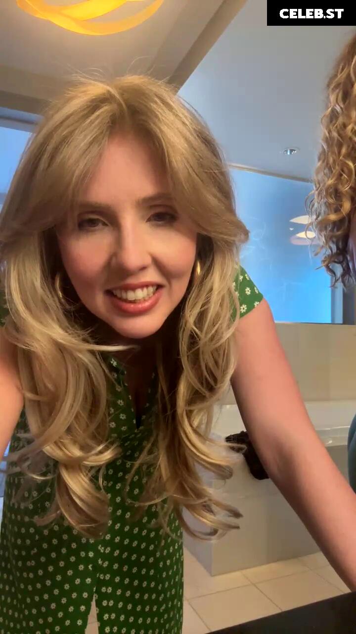 Lena Paul / lenaisapeach Image 20692022