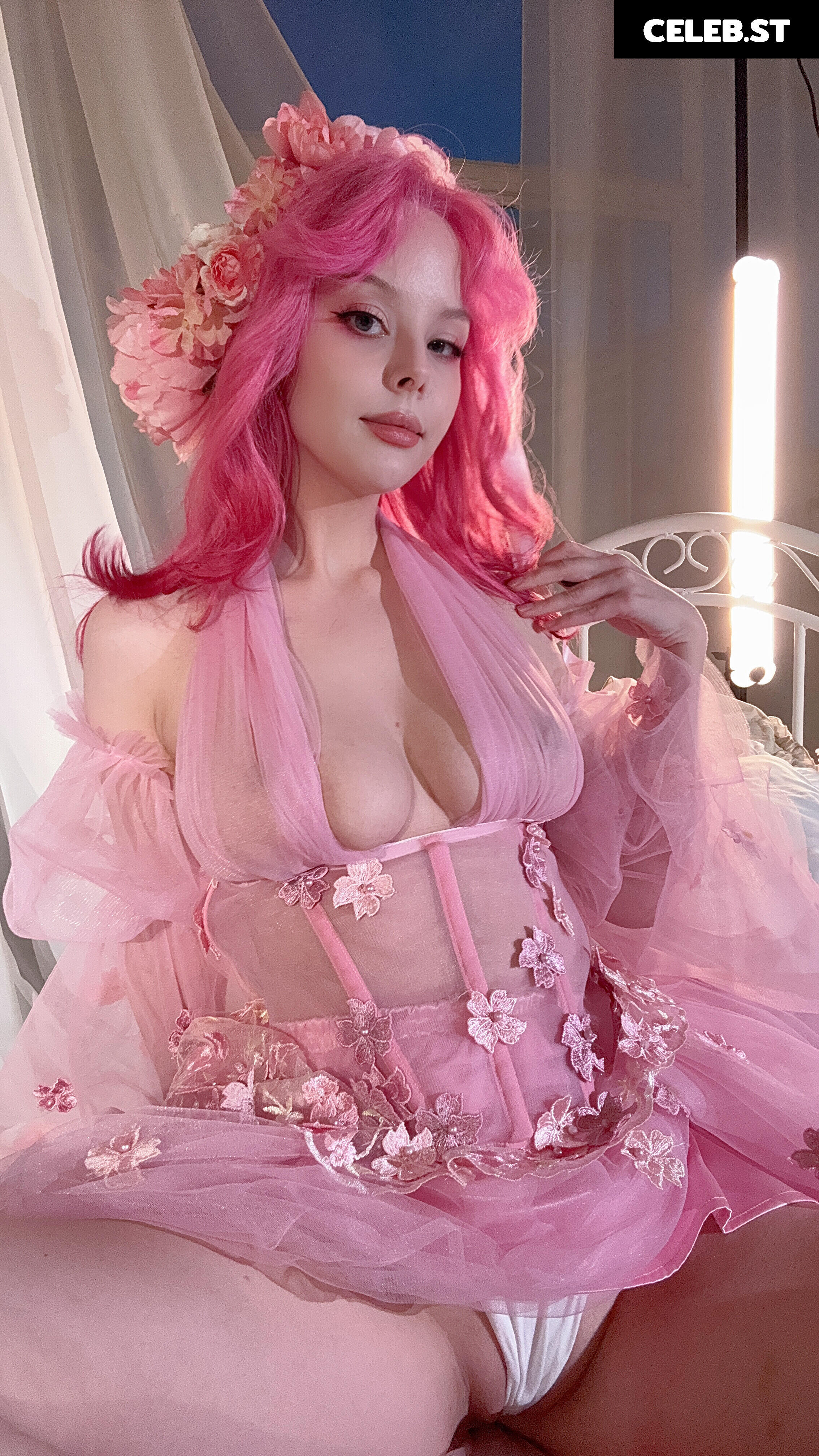 Disharmonica / Helly Valentine Image 20684429