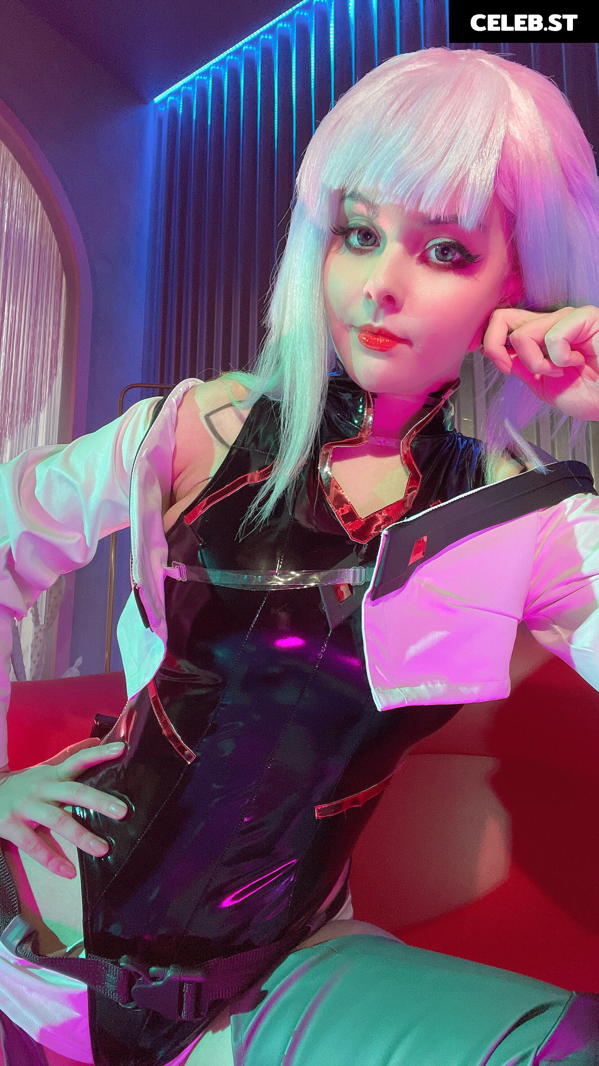 Disharmonica / Helly Valentine Image 20683874