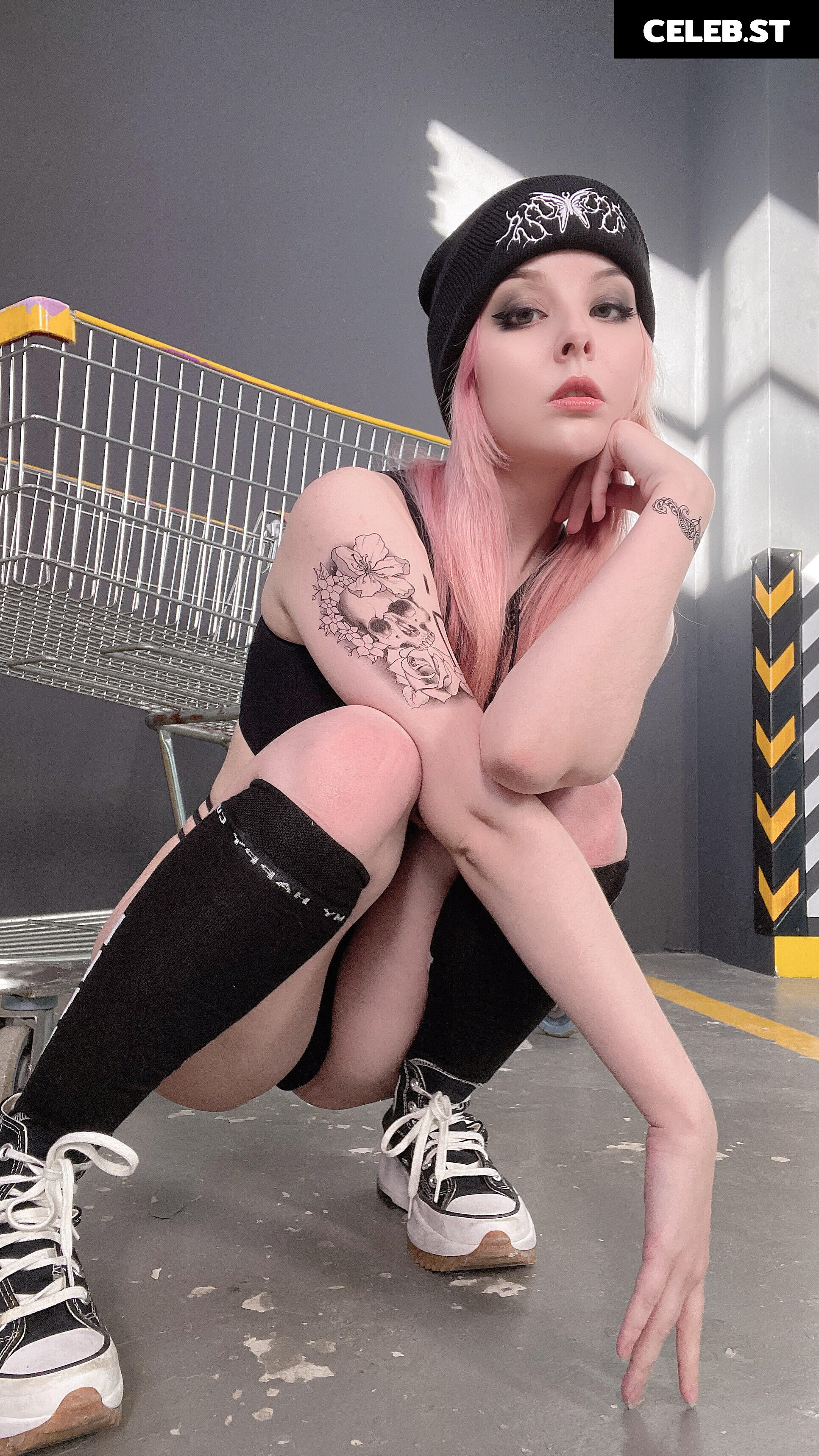 Disharmonica / Helly Valentine Image 20683694