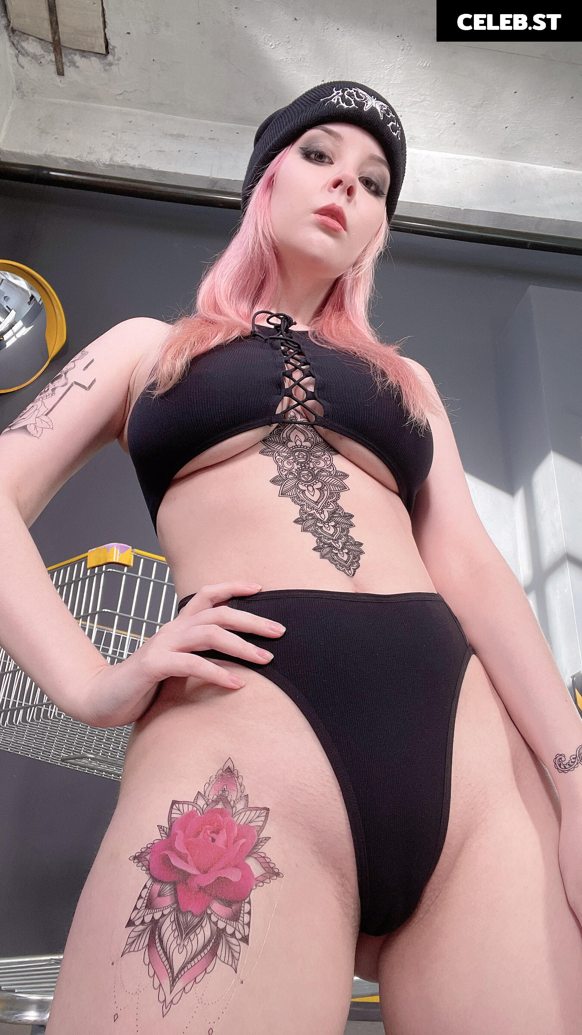 Disharmonica / Helly Valentine Image 20683674