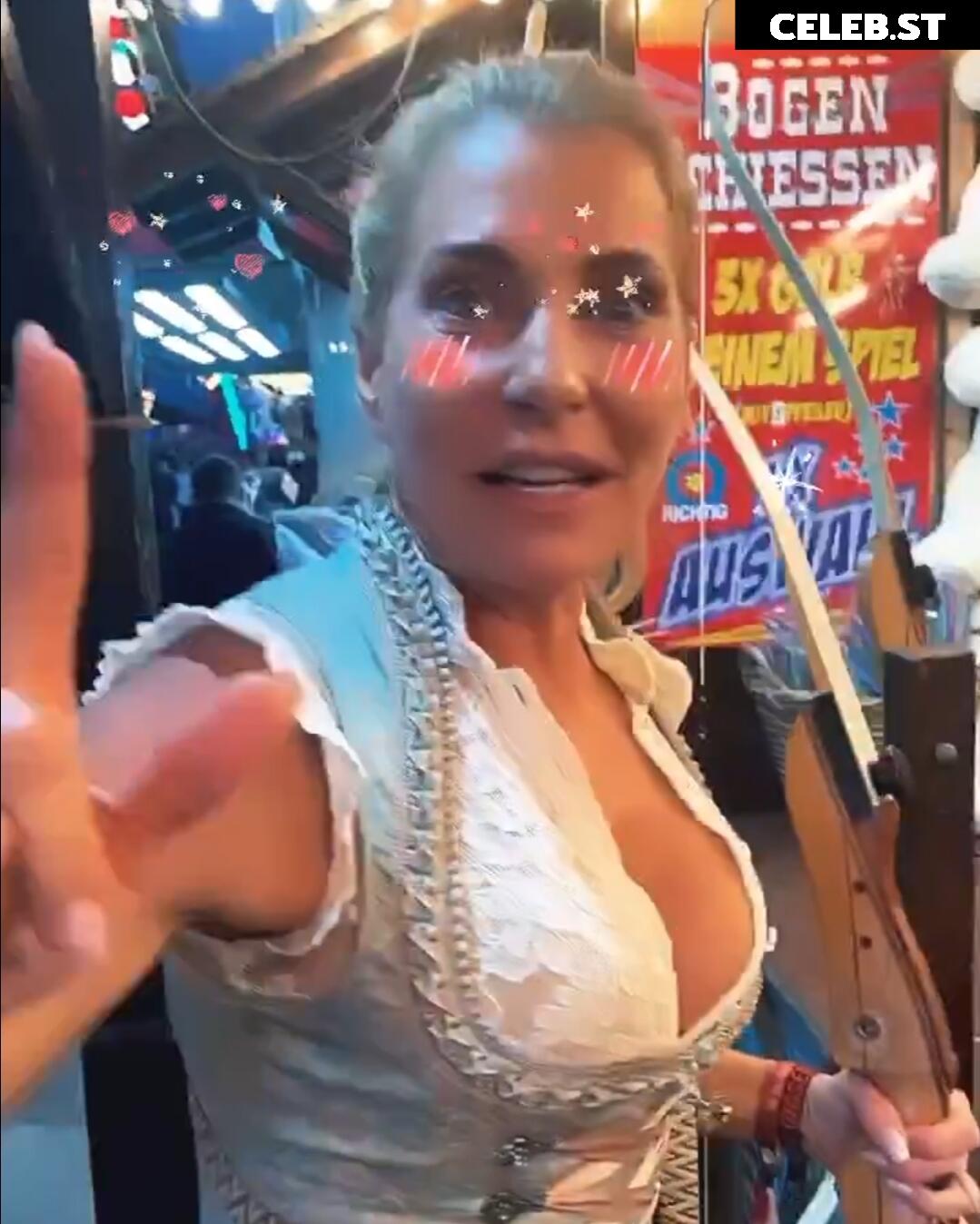 Giulia Siegel Image 2068901