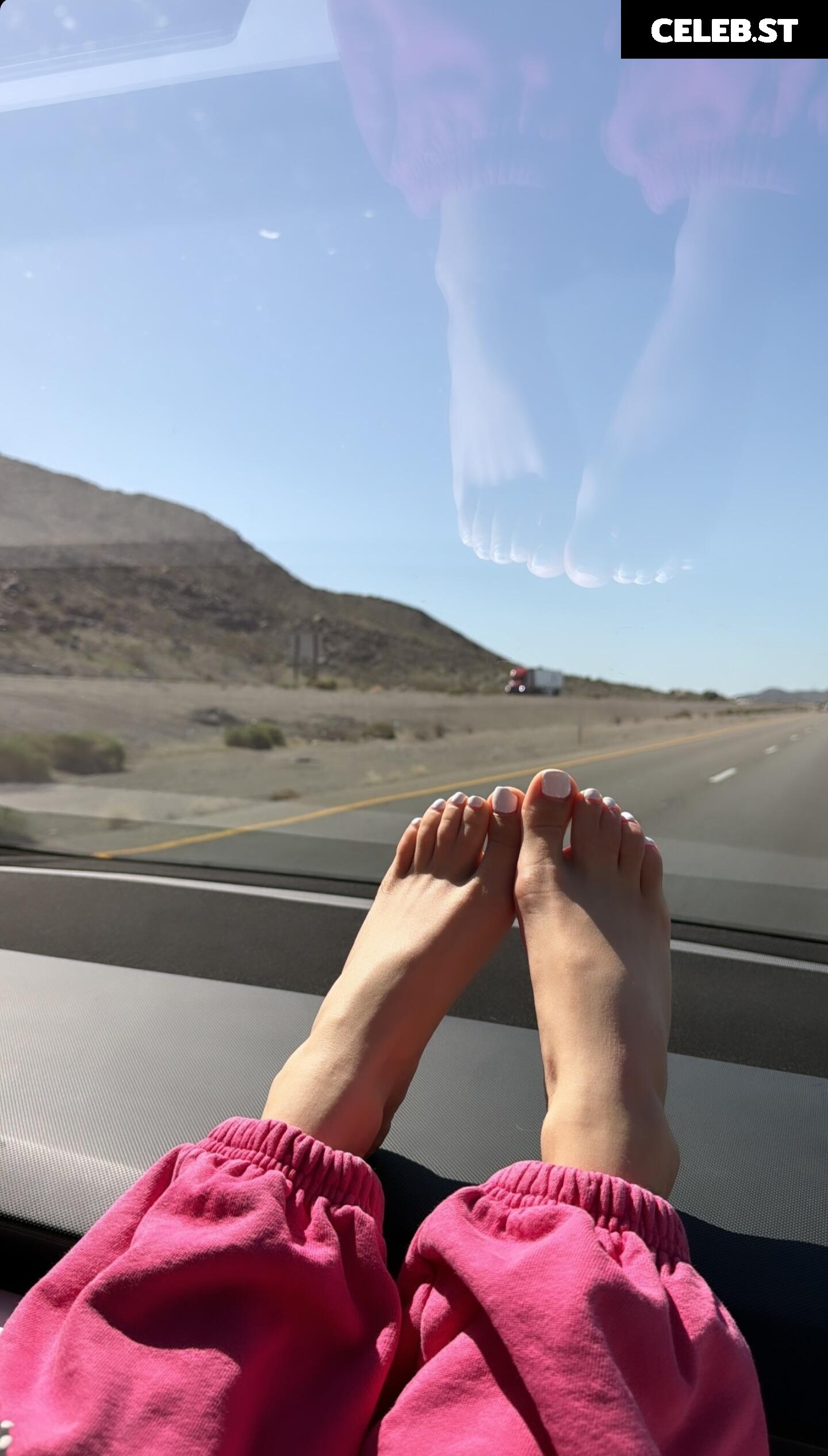 jamelizzzz Image 2056337