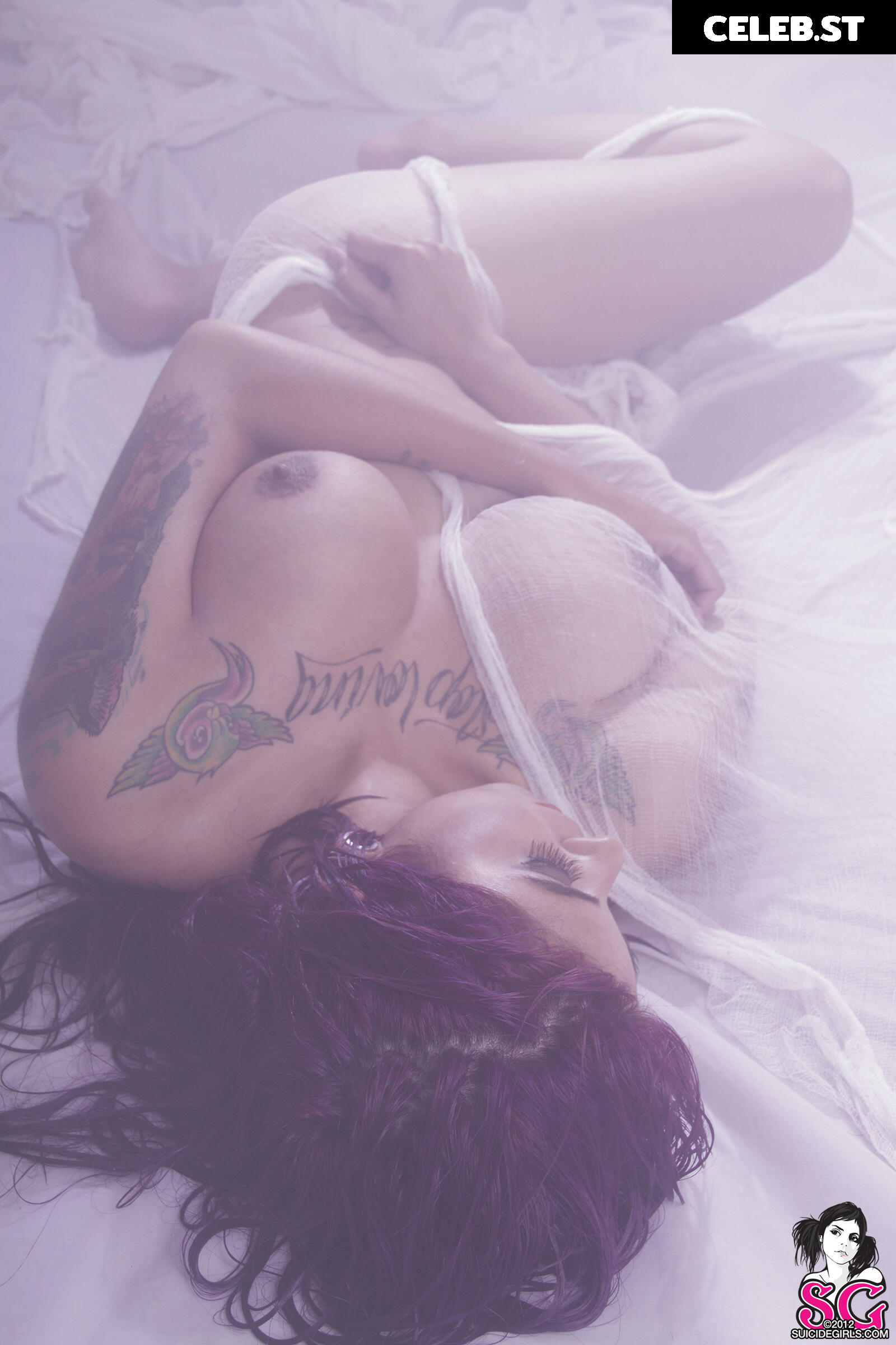 Nathalie Hardy / Milou Suicide Image 20544024