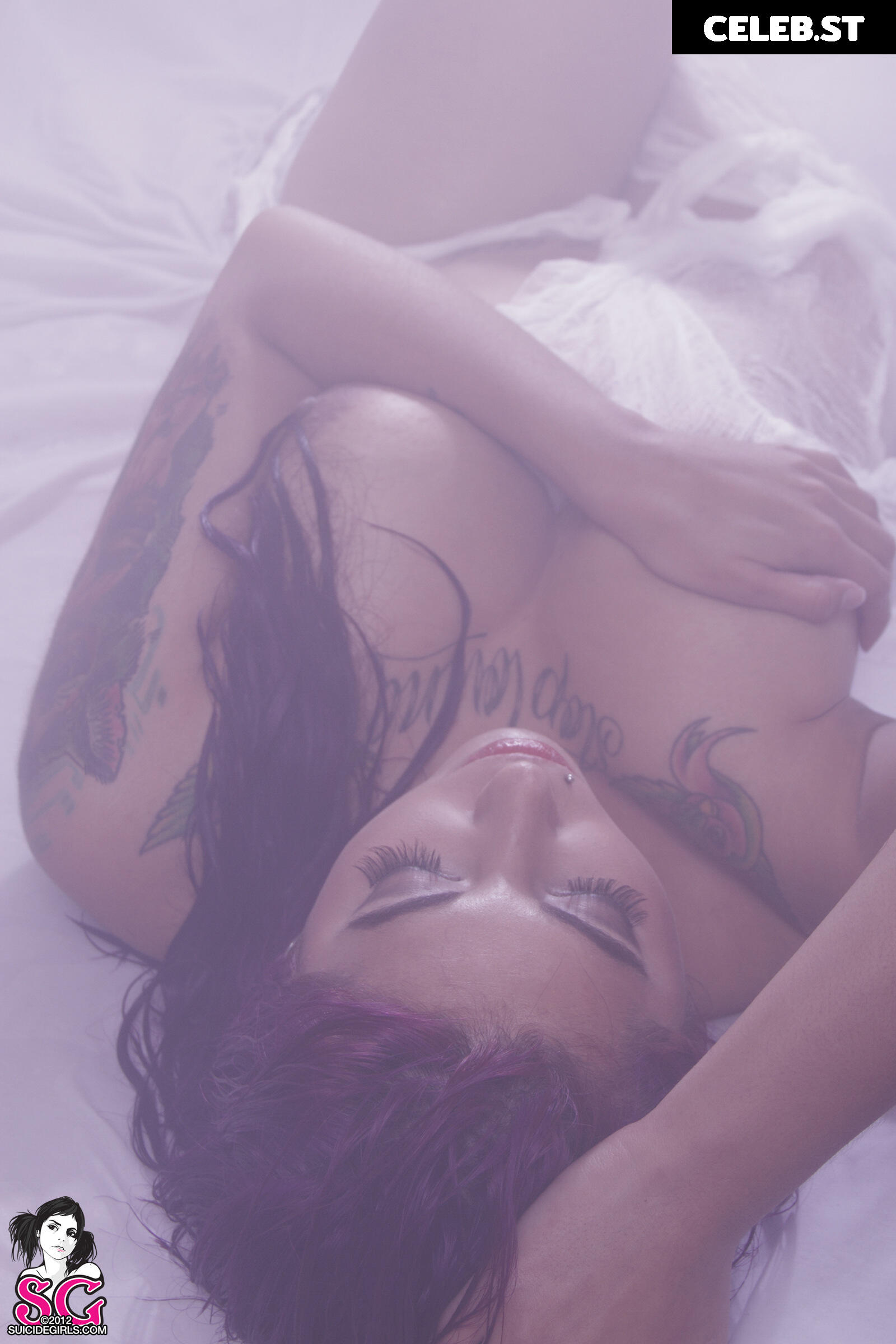 Nathalie Hardy / Milou Suicide Image 20544032