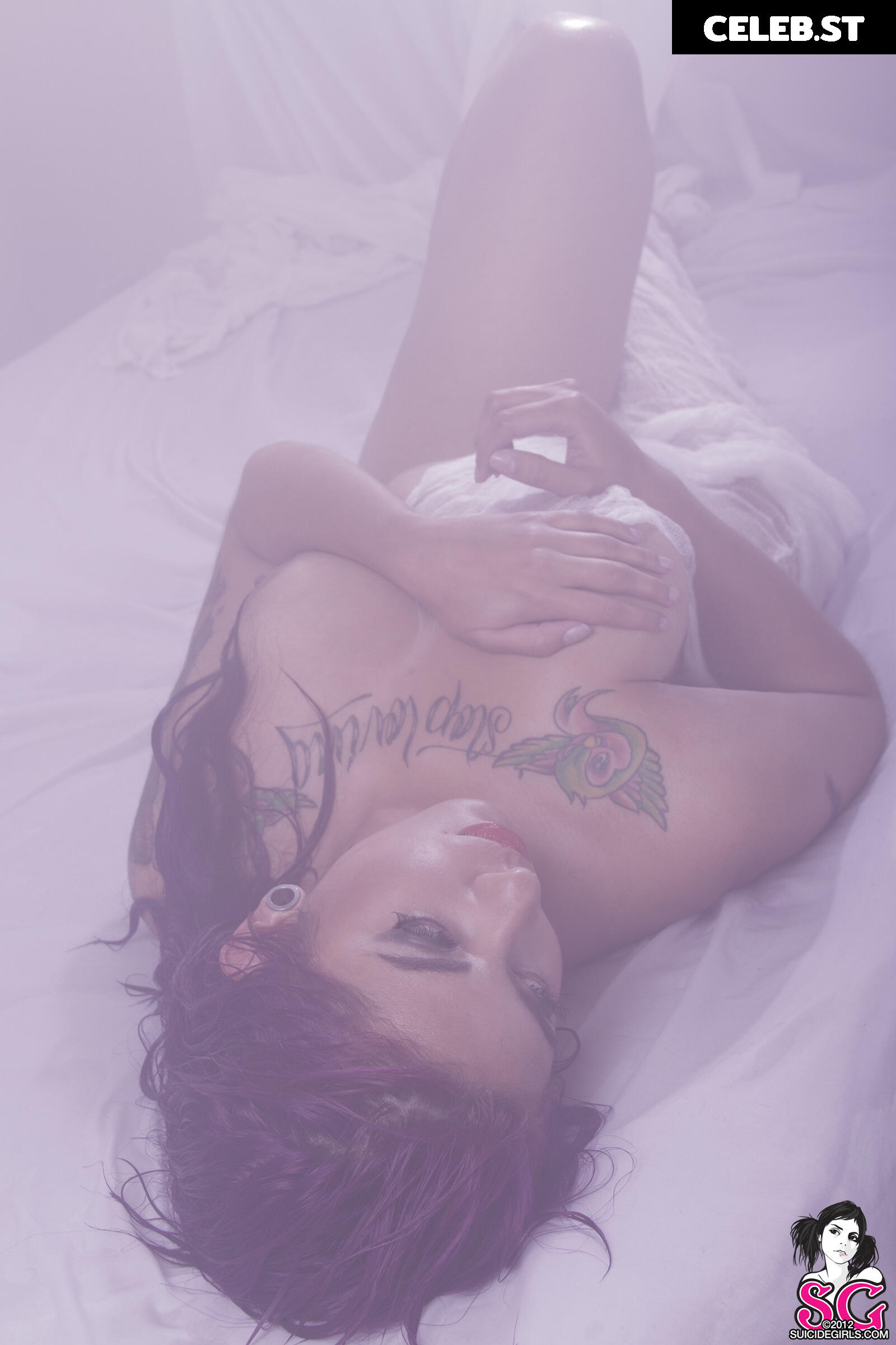 Nathalie Hardy / Milou Suicide Image 20544031