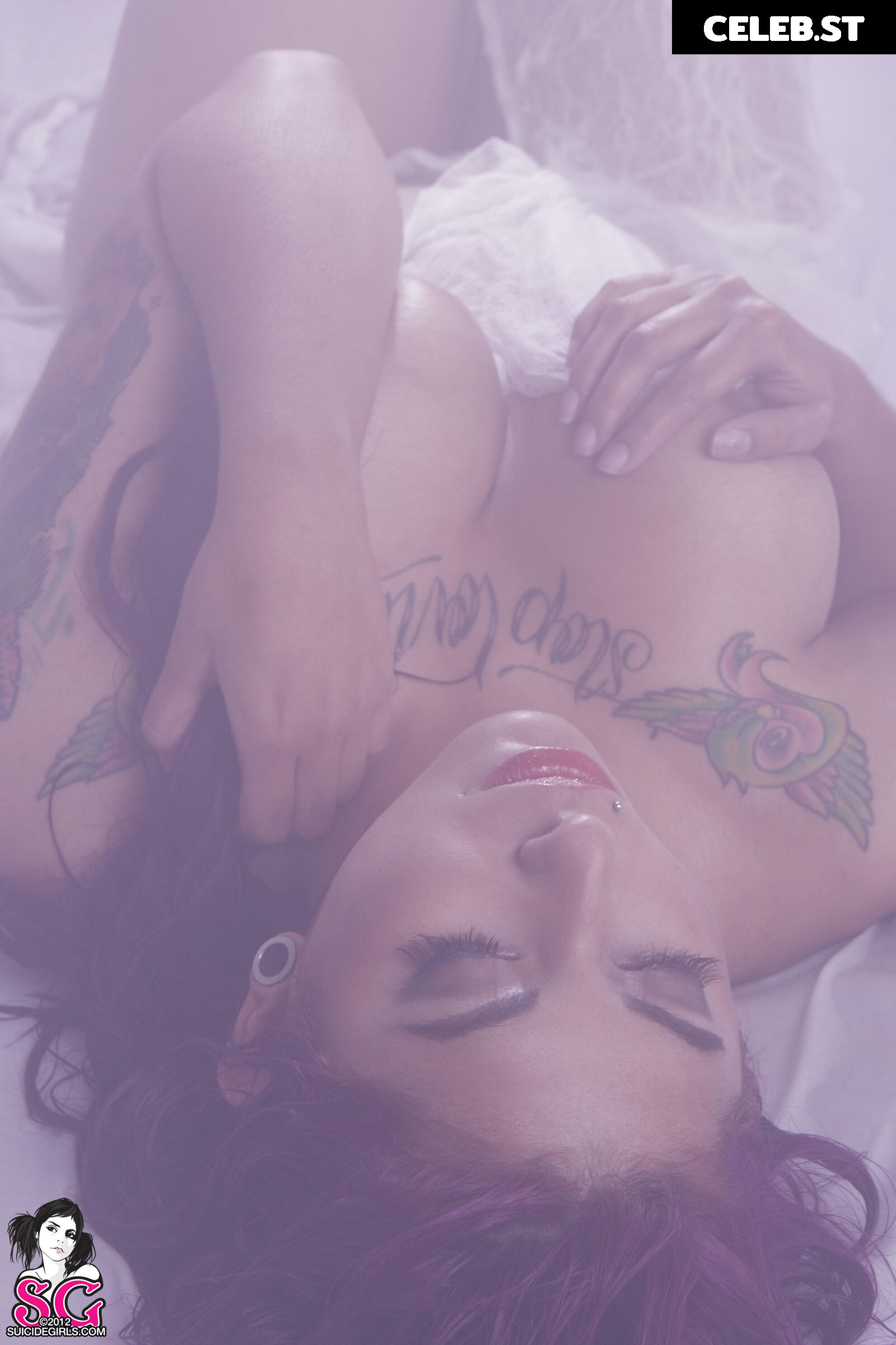 Nathalie Hardy / Milou Suicide Image 20544030