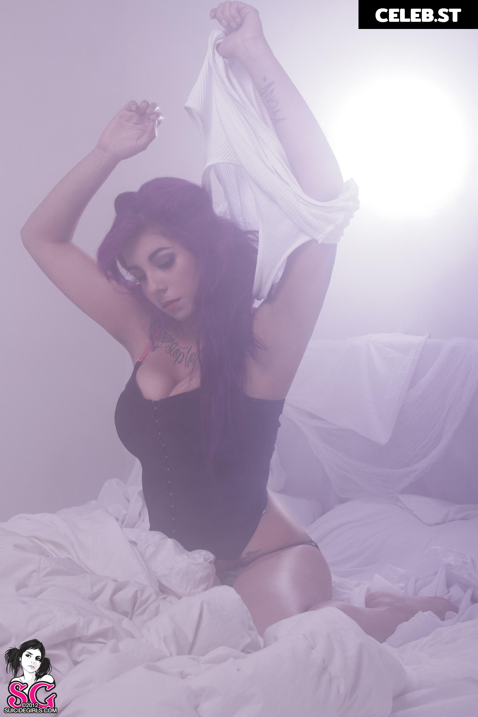 Nathalie Hardy / Milou Suicide Image 20544054
