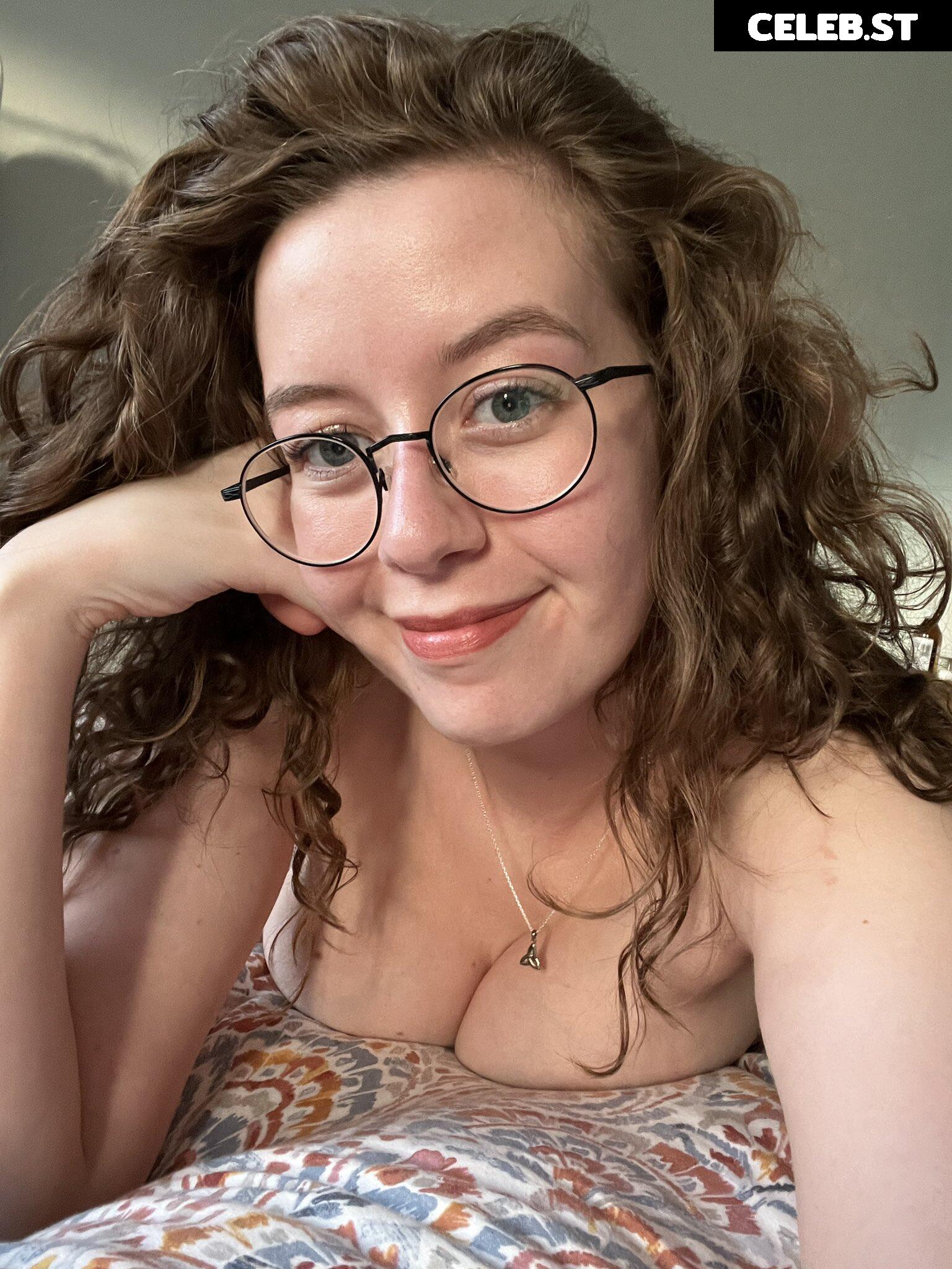 Tallassgirl - Jo Munroe Image 20542252