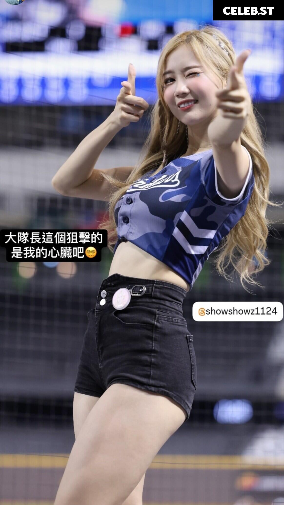 秀秀子Emily (Showshowz1124) Image 20512925