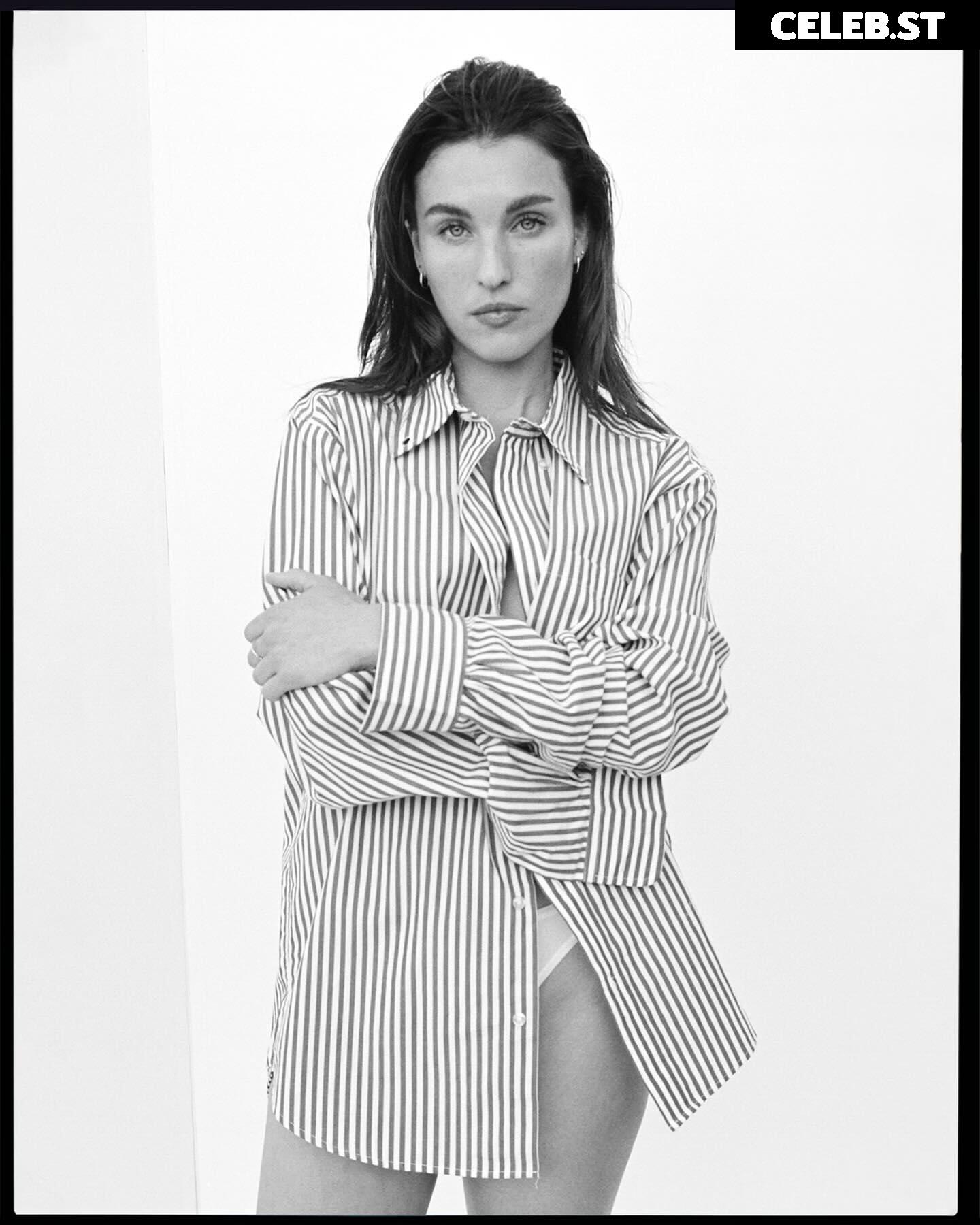 Rainey Qualley Image 20523020